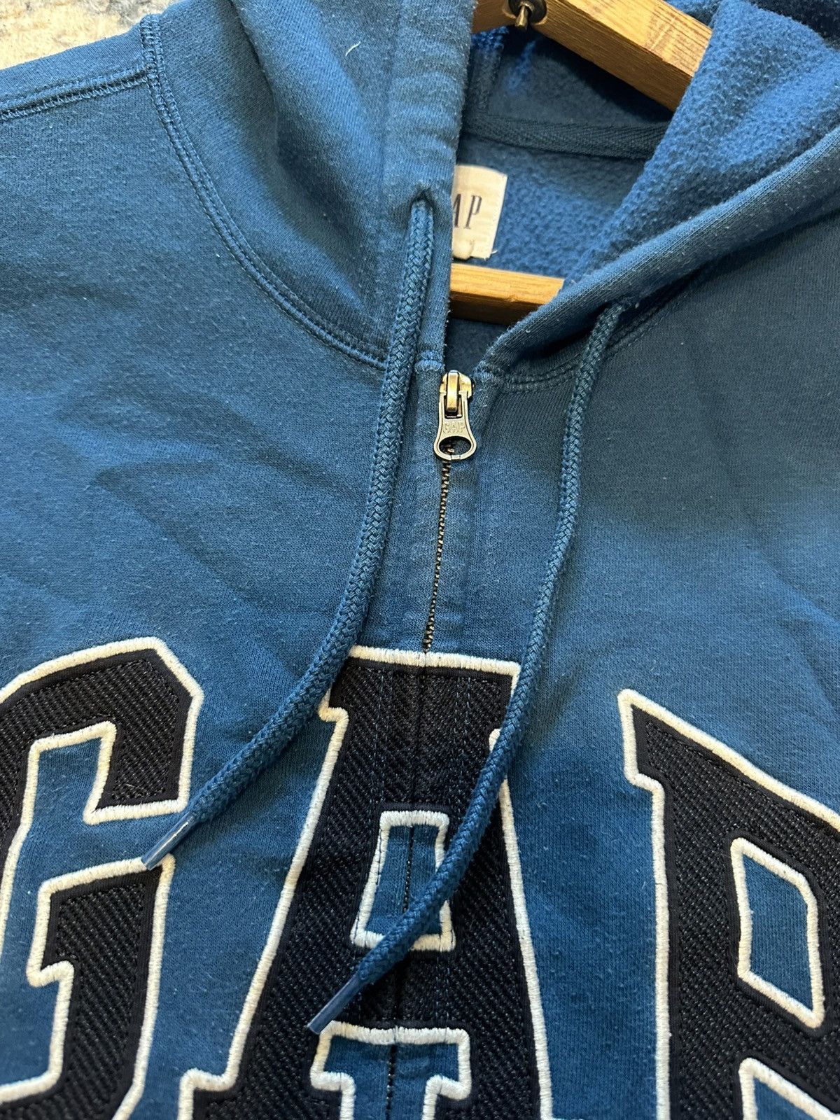 Gap HOODIE GAP Y2K VINTAGE STREETWEAR BIG LOGO,SIZEL Size US L / EU 52-54 / 3 - 9 Thumbnail