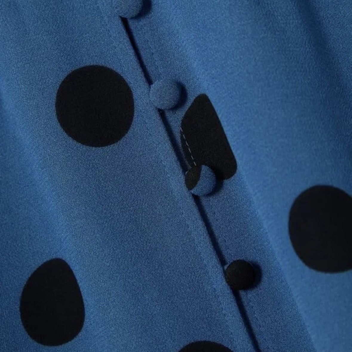 Reformation Reformation Alani Shirred Polka-Dot Georgette Mini Dress Size XS / US 0-2 / IT 36-38 - 5 Thumbnail