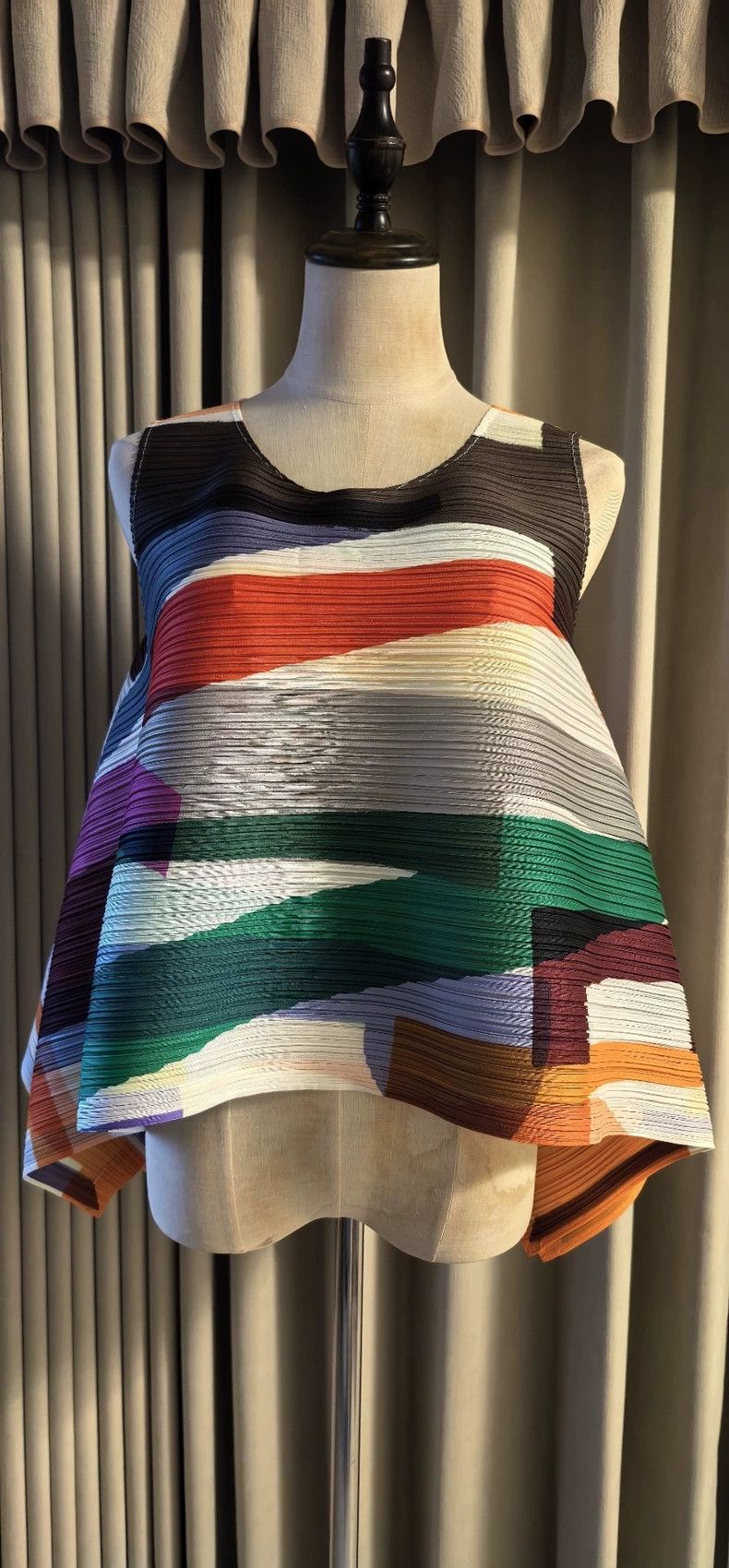 Issey Miyake issey miyake size:3 Colorful horizontal striped short vest Size XXS / US 00 / IT 34 - 1 Thumbnail