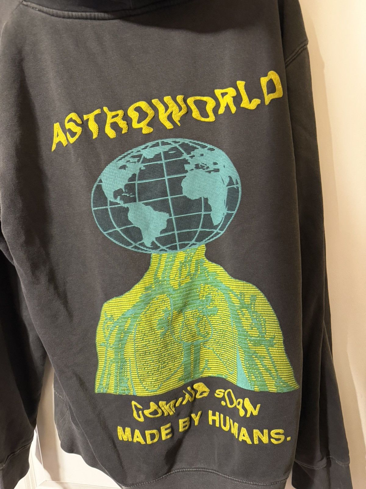Travis Scott Astroworld Rolling Loud Miami 2018 Travis Scott Tour hoodie Size US L / EU 52-54 / 3 - 4 Thumbnail