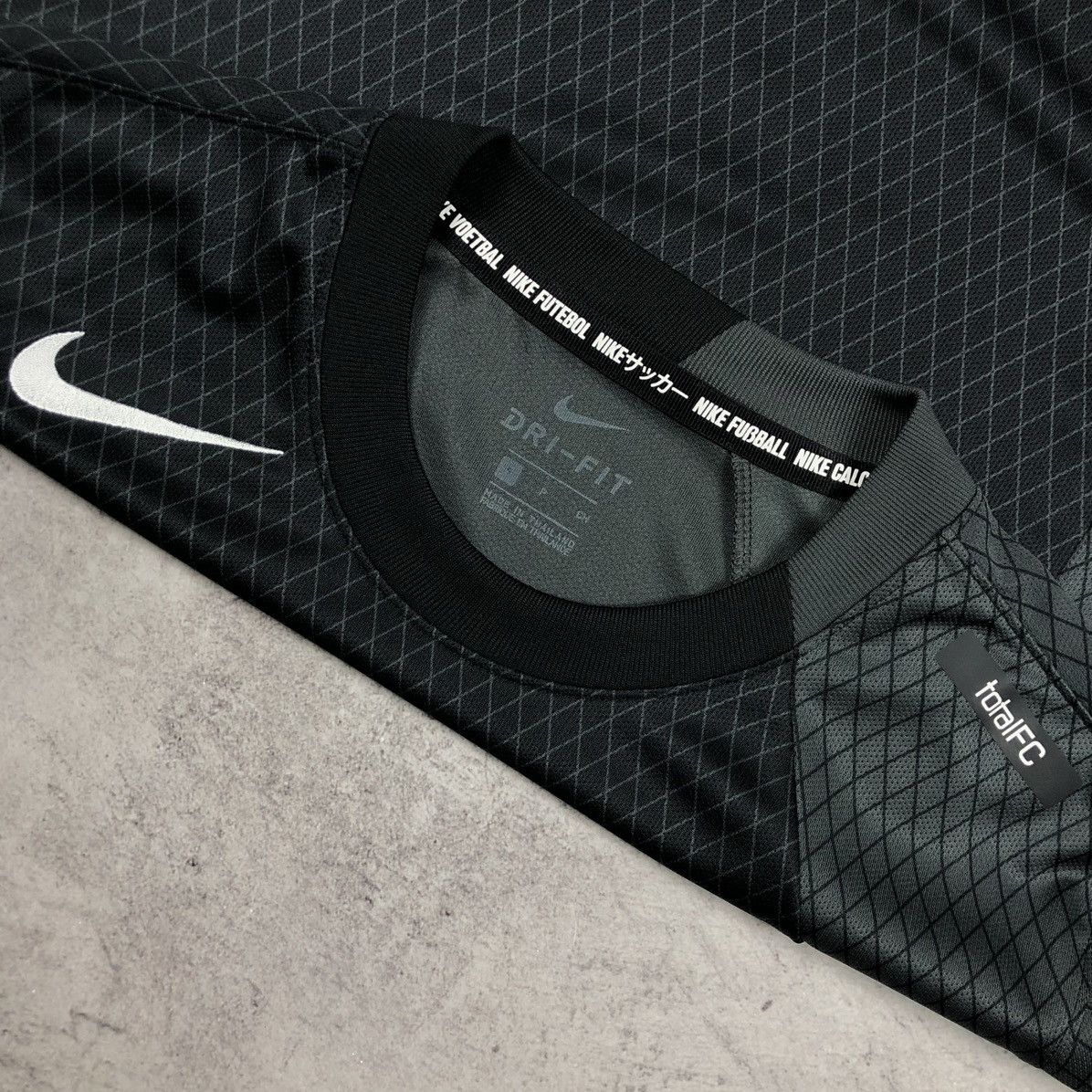 Nike Nike Football Club TotalFC Reflective Jersey Tee Size US S / EU 44-46 / 1 - 9 Thumbnail