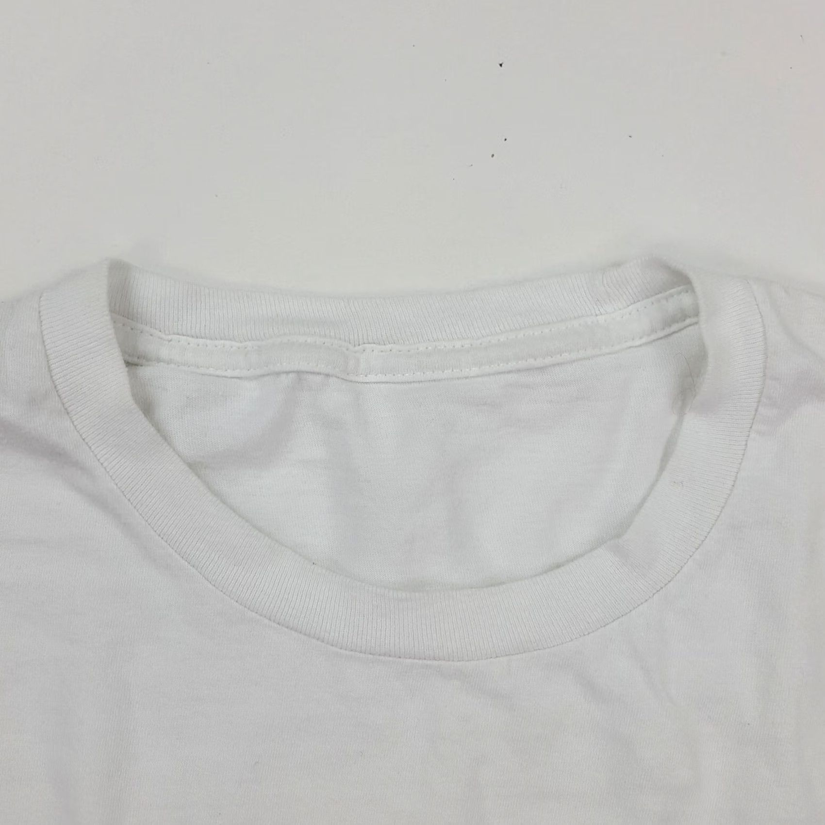 Vintage VINTAGE Peace For Ukraine Hand Painted Size S Anti-War Bird White Flag T Shirt Size US S / EU 44-46 / 1 - 4 Thumbnail