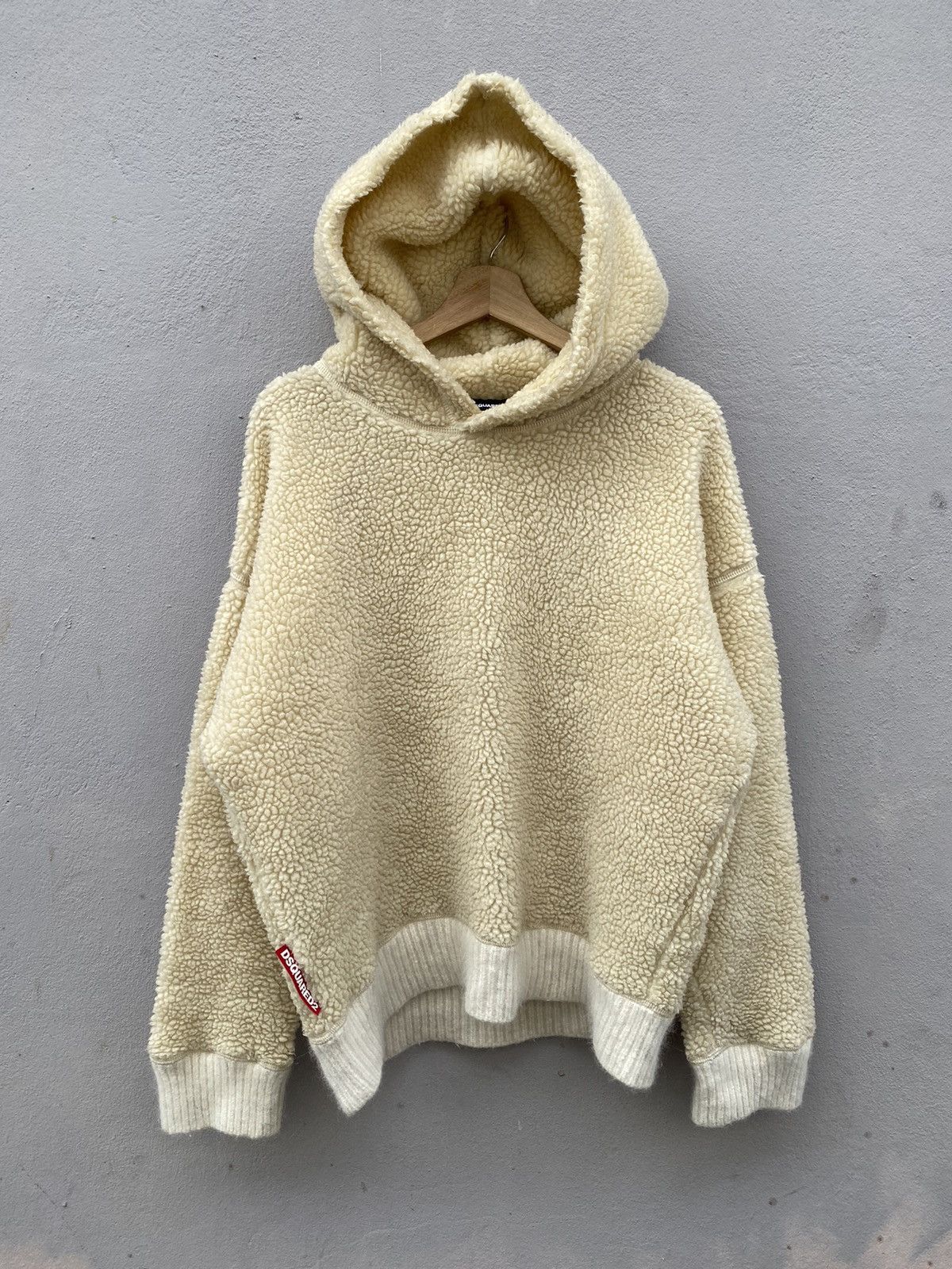 Dsquared2 2019 DSQUARED2 Deep Pile Cream Ball Fit Hoodie Size US M / EU 48-50 / 2 - 1 Thumbnail