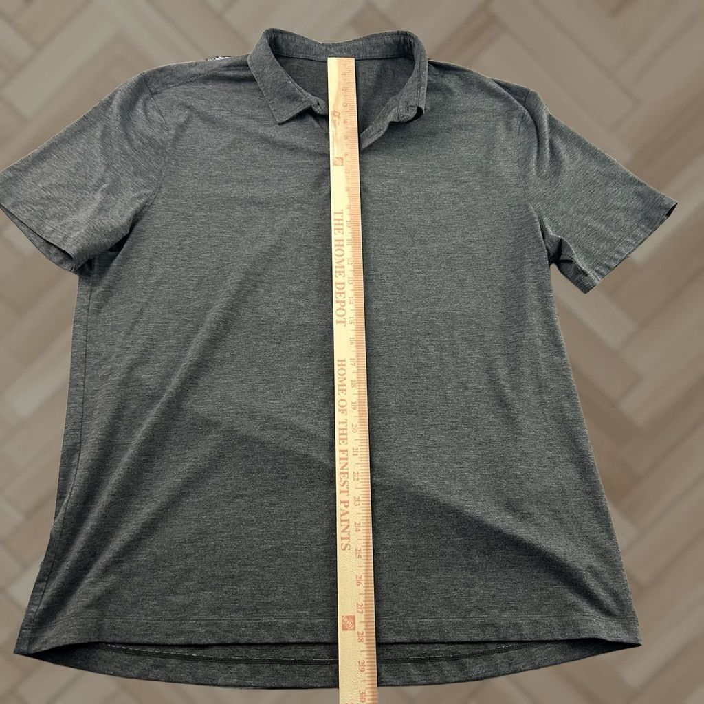 Lululemon Lululemon Short Sleeve Button Front Polo Shirt Men's XL Gray Shirt Buttons Front Polo XL Gray Lululemon Size US XL / EU 56 / 4 - 1 Thumbnail
