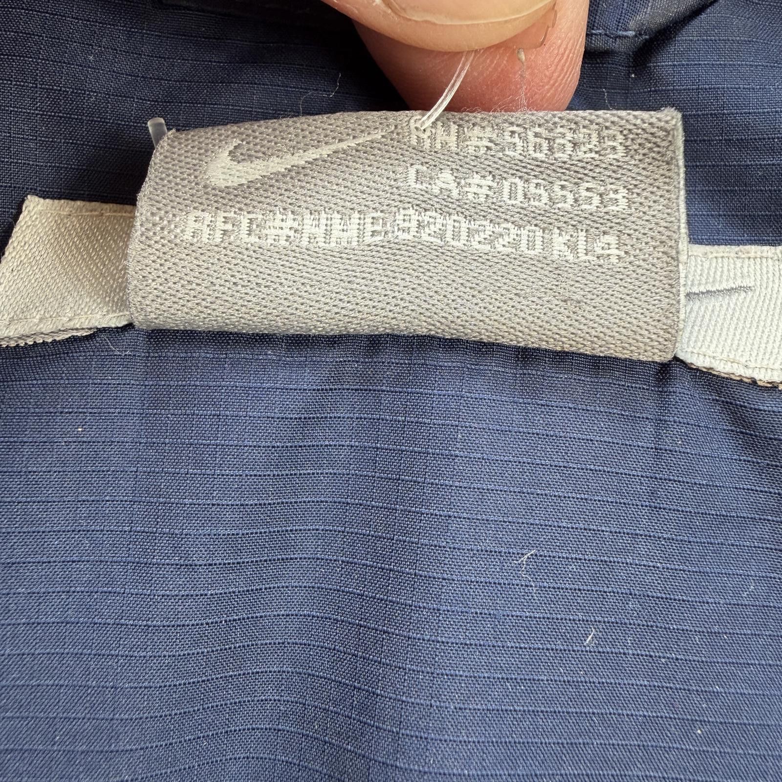 Nike Nike Navy Windbreaker Jacket Mens M Small Swoosh Full Zip Size US M / EU 48-50 / 2 - 7 Thumbnail
