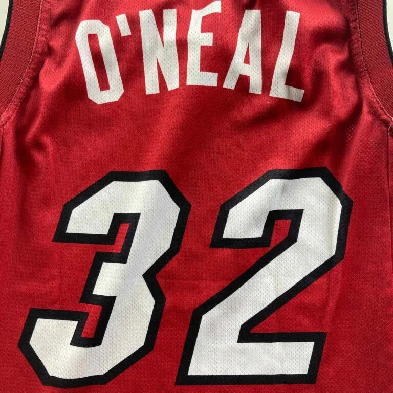 Champion Miami Heat Shaquille O’Neal Champion EU NBA jersey size S Size US S / EU 44-46 / 1 - 7 Thumbnail