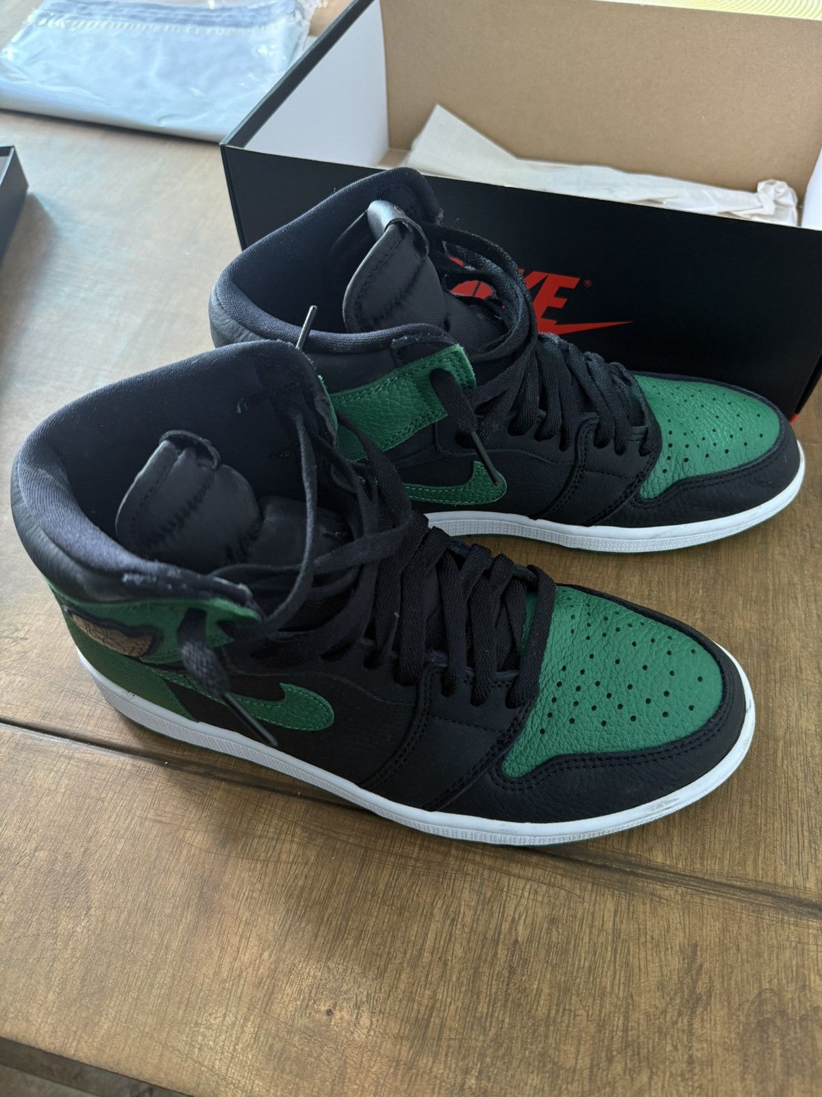 Jordan Brand Air jordan 1 retro high og pine green Size US 9 / EU 42 - 3 Thumbnail