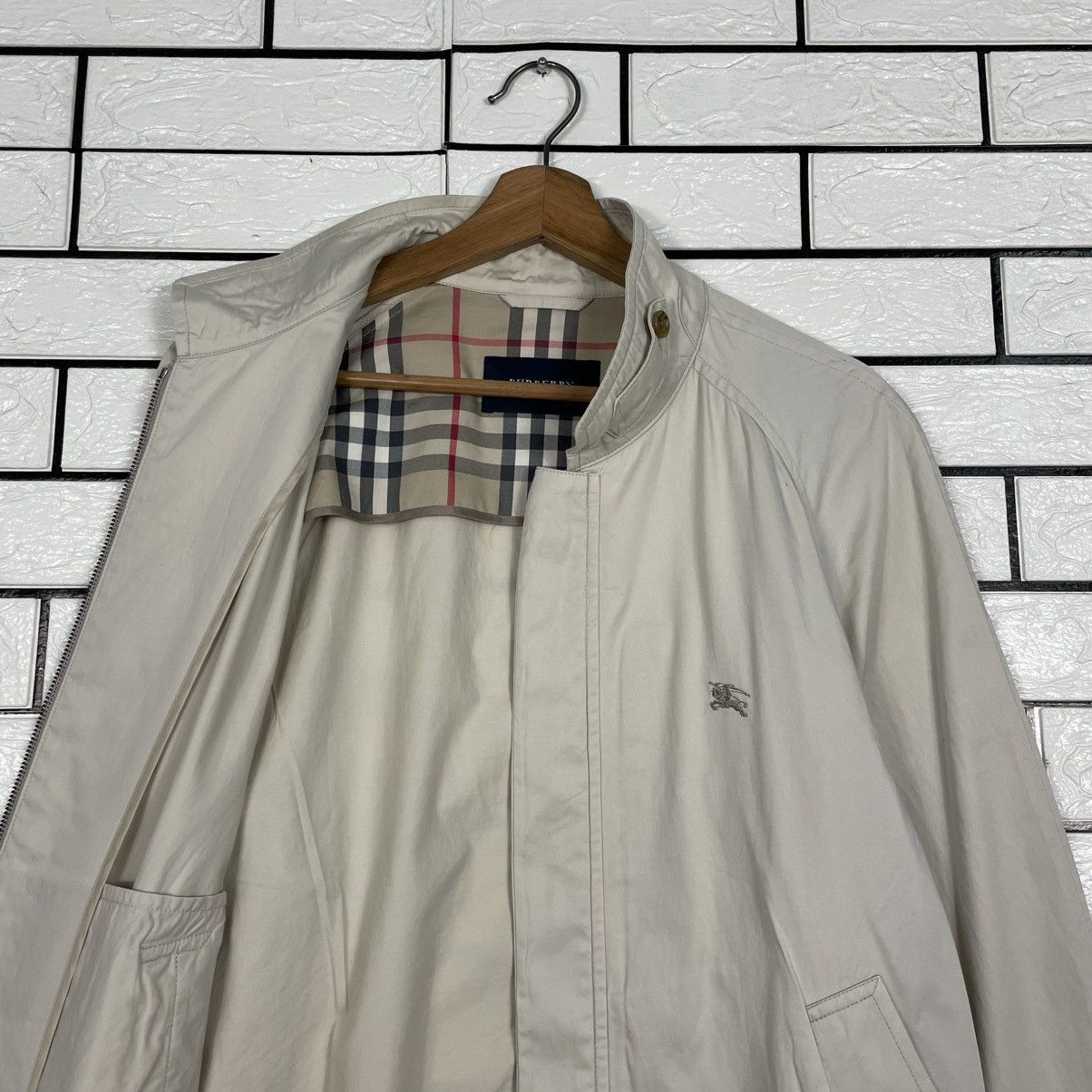 Burberry Burberry London Bomber Jacket Size US M / EU 48-50 / 2 - 10 Thumbnail