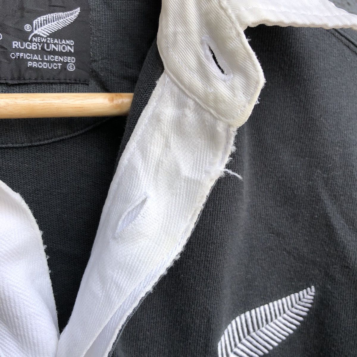 Canterbury of New Zealand Vintage 1994 New Zealand All Black Steinlager Rugby TShirt Size US S / EU 44-46 / 1 - 5 Thumbnail