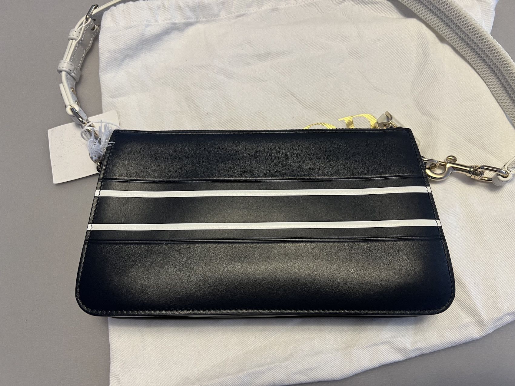 Dior Vibe Pouch Handbag Size ONE SIZE - 5 Thumbnail