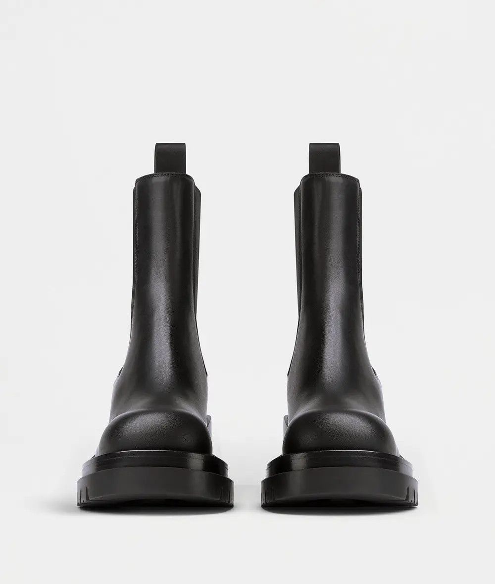 Bottega Veneta o1s1rm0126 Lug Chelsea Boots in Black Size US 9 / IT 39 - 2 Thumbnail