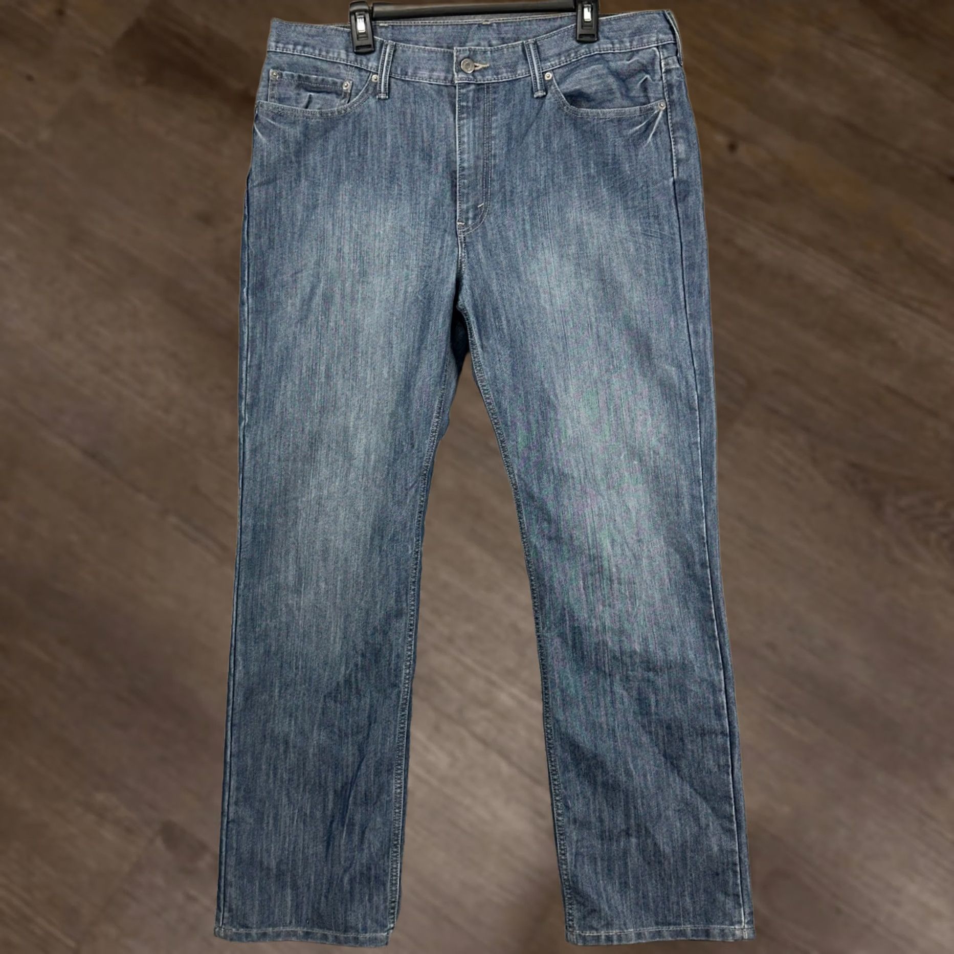 Levi's Levi's 514 Mens Straight Fit Jeans 38X32 Blue Distressed Red Tab 5 Pocket Denim Jeans Regular Waist 38 Inseam 32 Womens Mens? Size US 38 / EU 54 - 1 Thumbnail