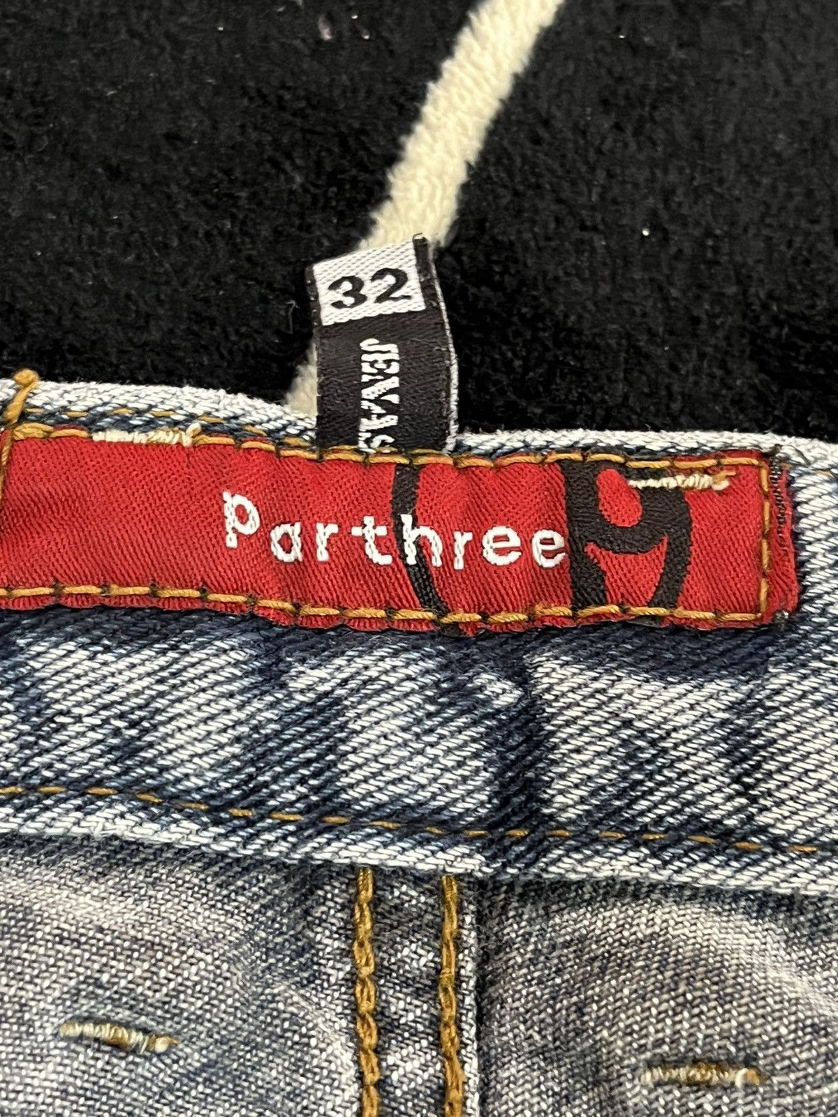 JNCO Vintage Part Three Wide Leg Distressed Denim Size US 33 - 8 Thumbnail