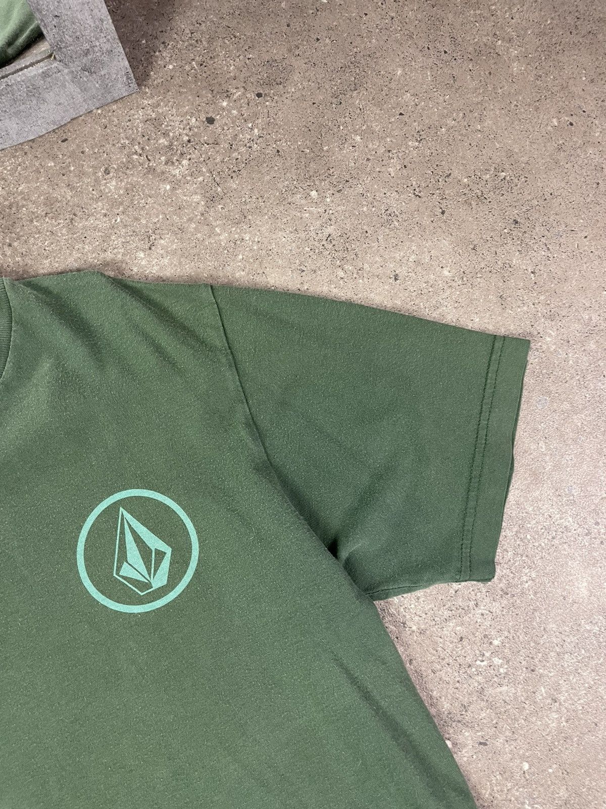 Vintage × Volcom Vintage Y2K Volcom Skate T Shirt Size US S / EU 44-46 / 1 - 3 Thumbnail