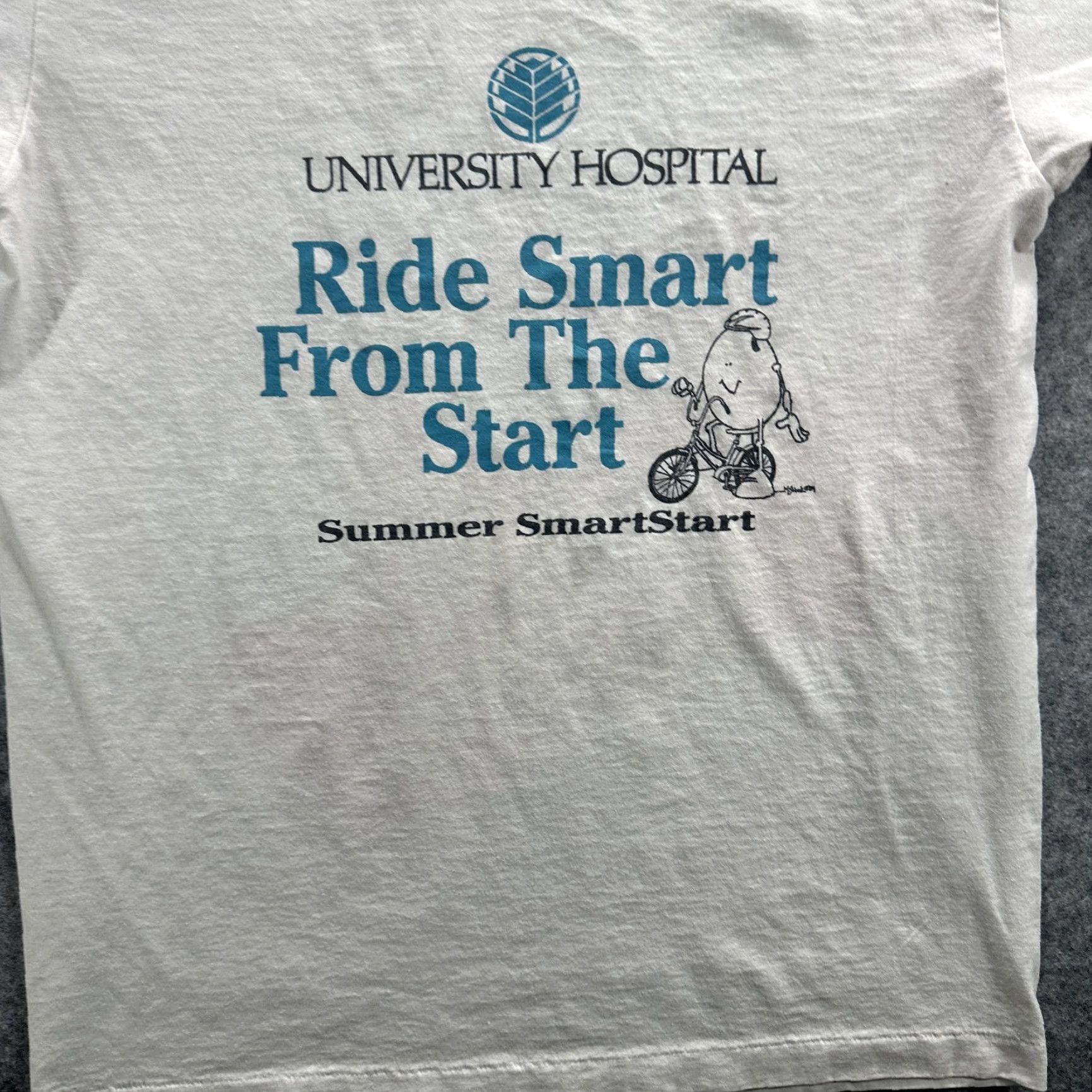 Hanes VINTAGE Hanes University Hospital Shirt Mens L White Short Sleeve Graphic Print 90s Ride Smart Summer SmartStart Size US L / EU 52-54 / 3 - 4 Thumbnail