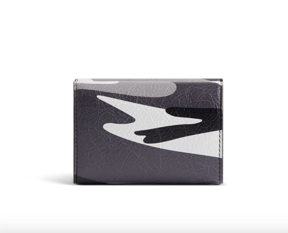 Balenciaga o1mt1gz0525 Size: OS / Cash Mini Wallet Camo Print Size ONE SIZE - 3 Thumbnail