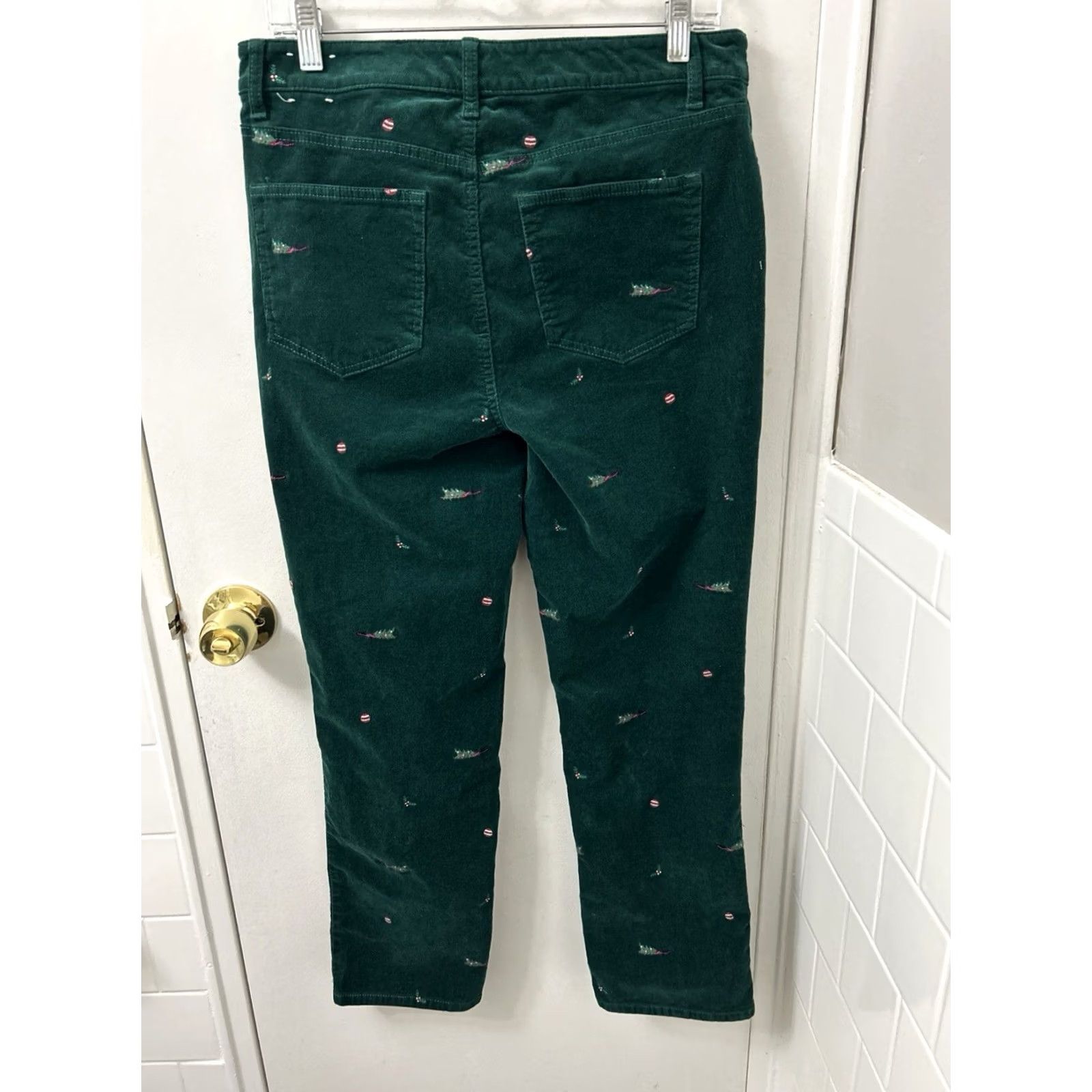Talbots VINTAGE Talbots Pants Womens 10P Green Corduroy Straight Leg Christmas Embroidered Size 32" / US 10 / IT 46 - 6 Thumbnail