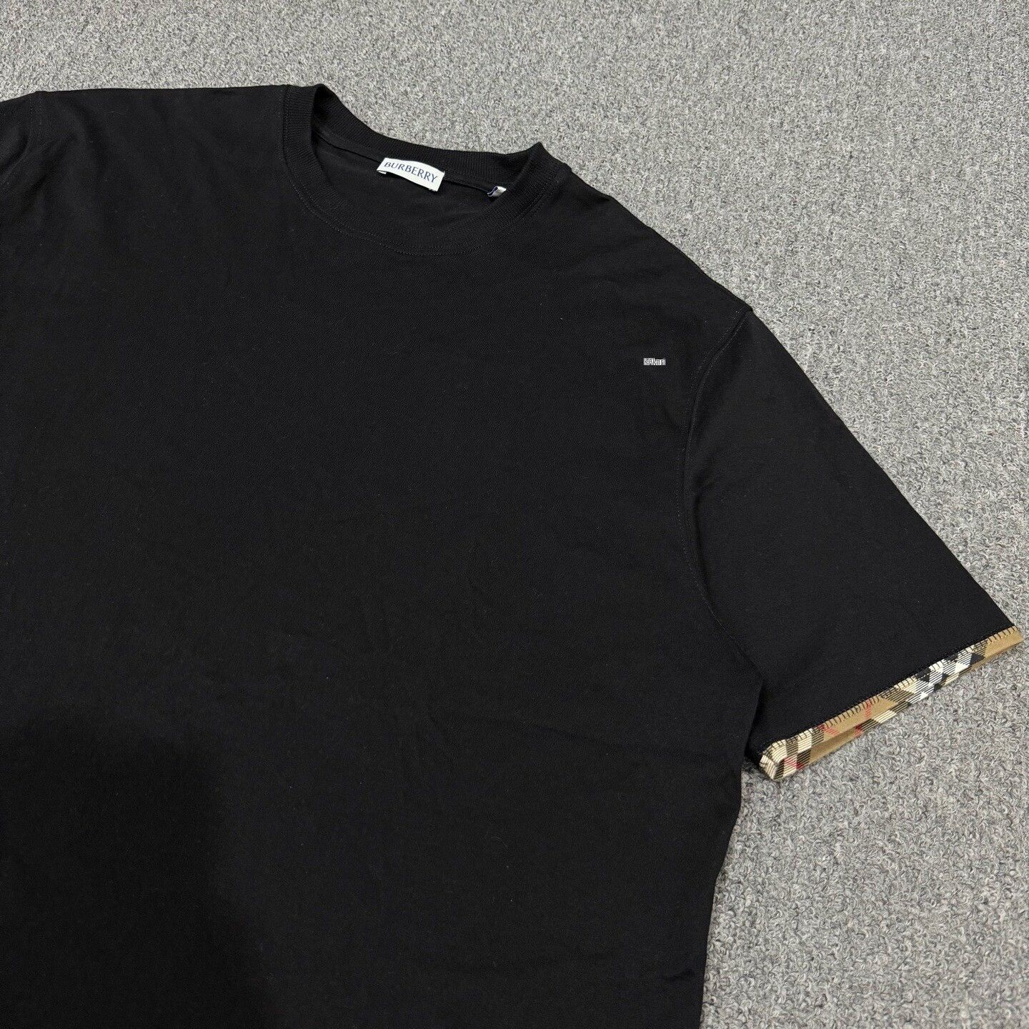 Burberry Burberry Black Cuff Check Short-Sleeve Size US L / EU 52-54 / 3 - 3 Thumbnail