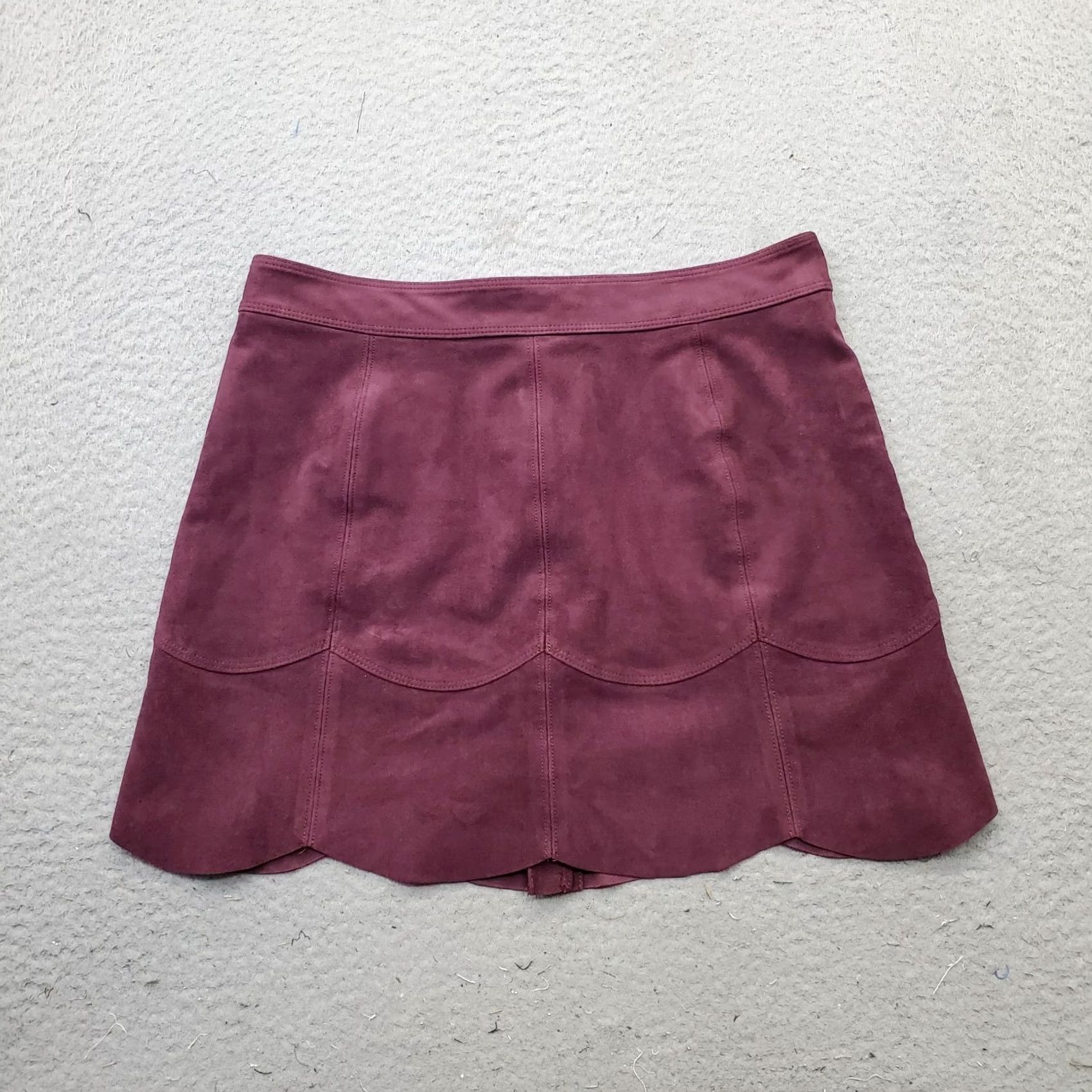American Eagle Outfitters American Eagle Outfitters Mini Skirt Womens Size 10 Burgundy Snap Front Casual Chic Size 32" / US 10 / IT 46 - 2 Thumbnail