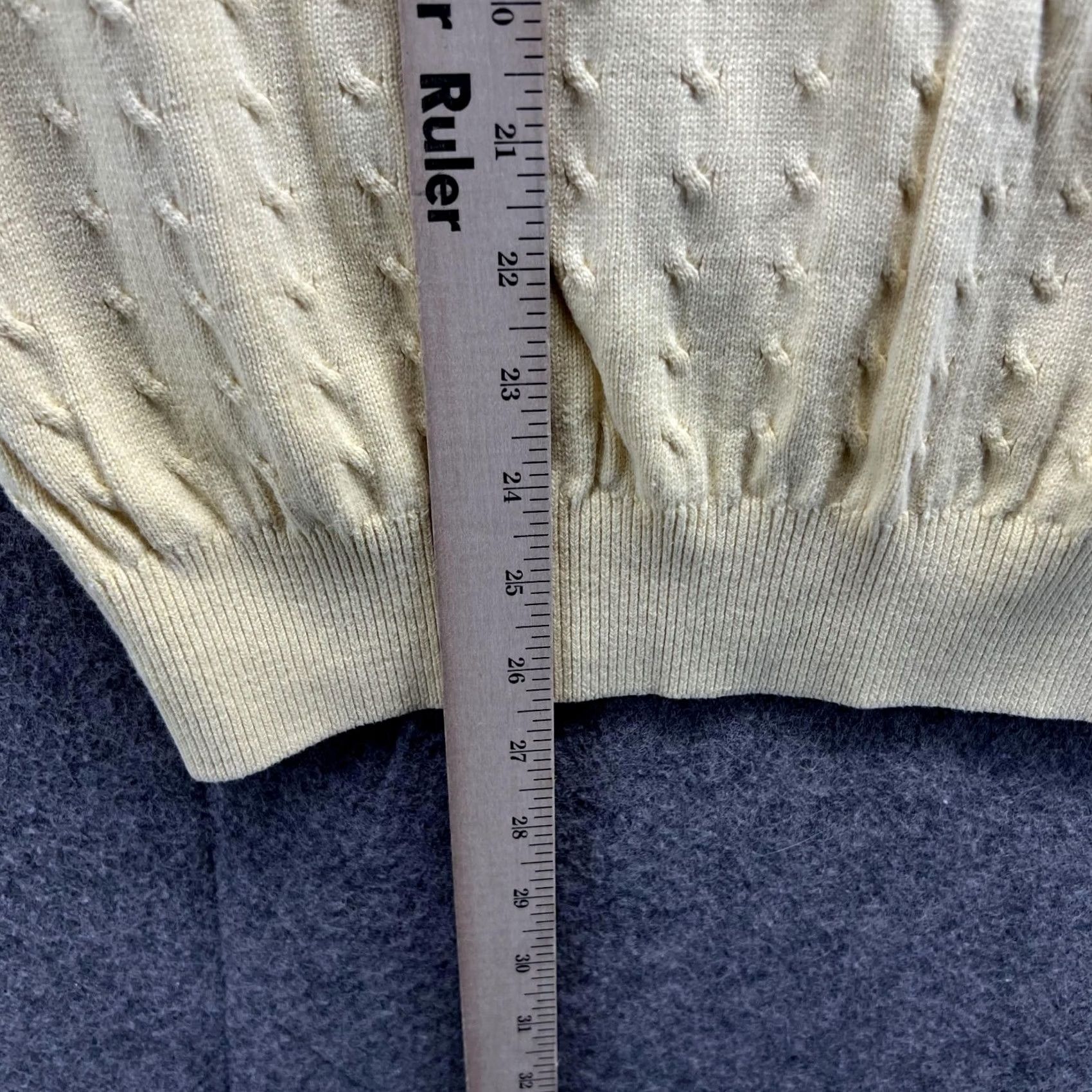 Tommy Hilfiger Tommy Hilfiger Sweater Men L Yellow V-Neck Sleeveless Cable Knit Golf Vtg Size L / US 10 / IT 46 - 6 Thumbnail