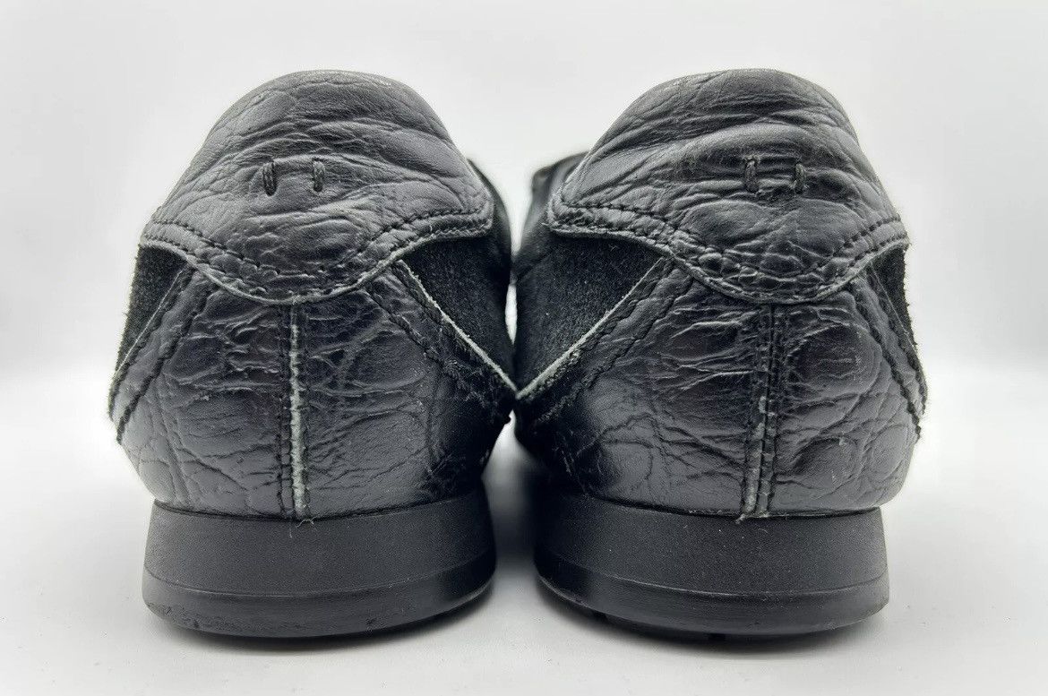 Louis Vuitton Louis Vuitton Sneakers Women Black Leather suede closure 36 Size US 5 / IT 35 - 6 Thumbnail