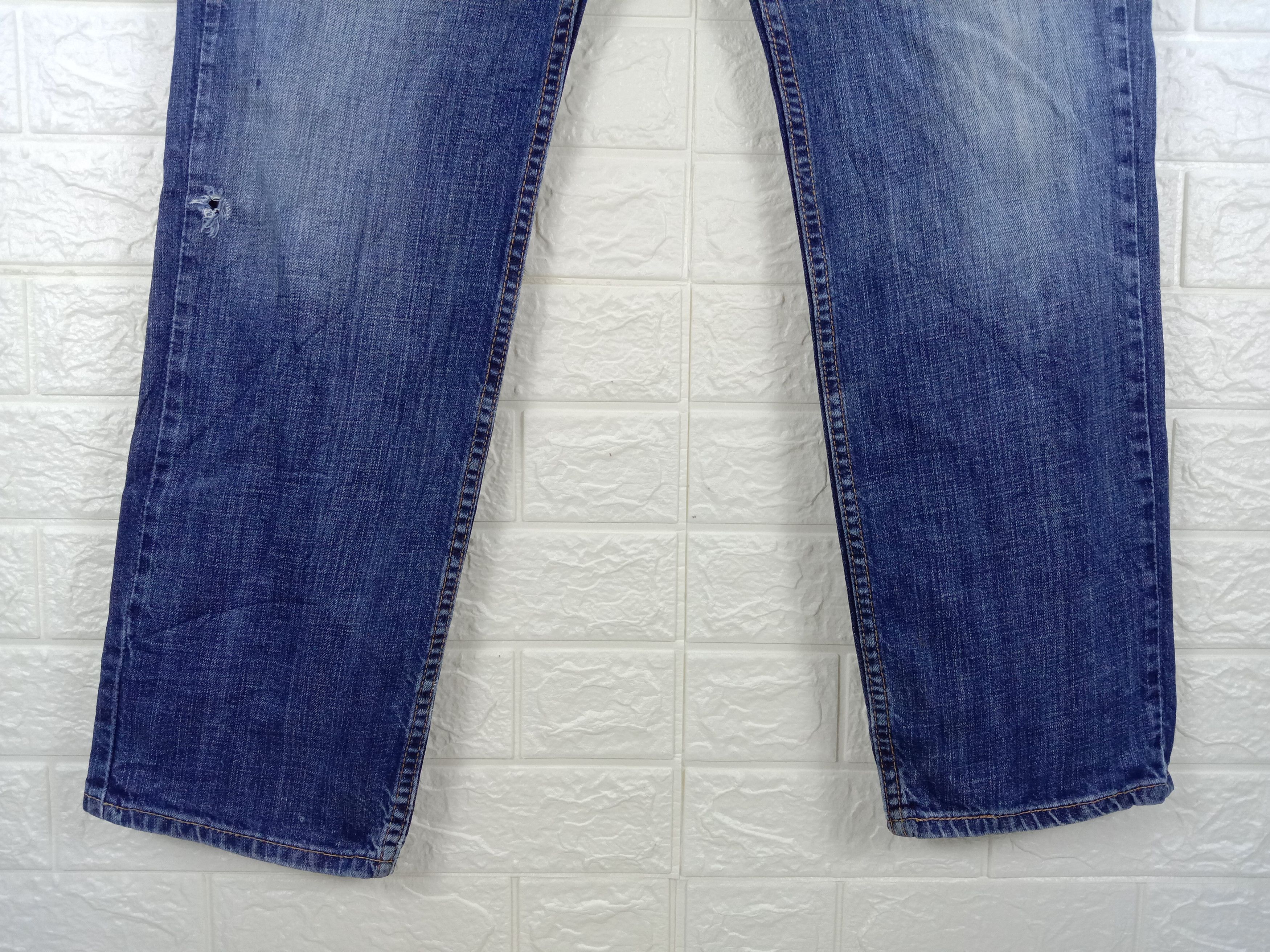 Levi's Vintage Levi's 514 Jeans Blue Wash Slim Straight Denim Size US 31 - 4 Thumbnail