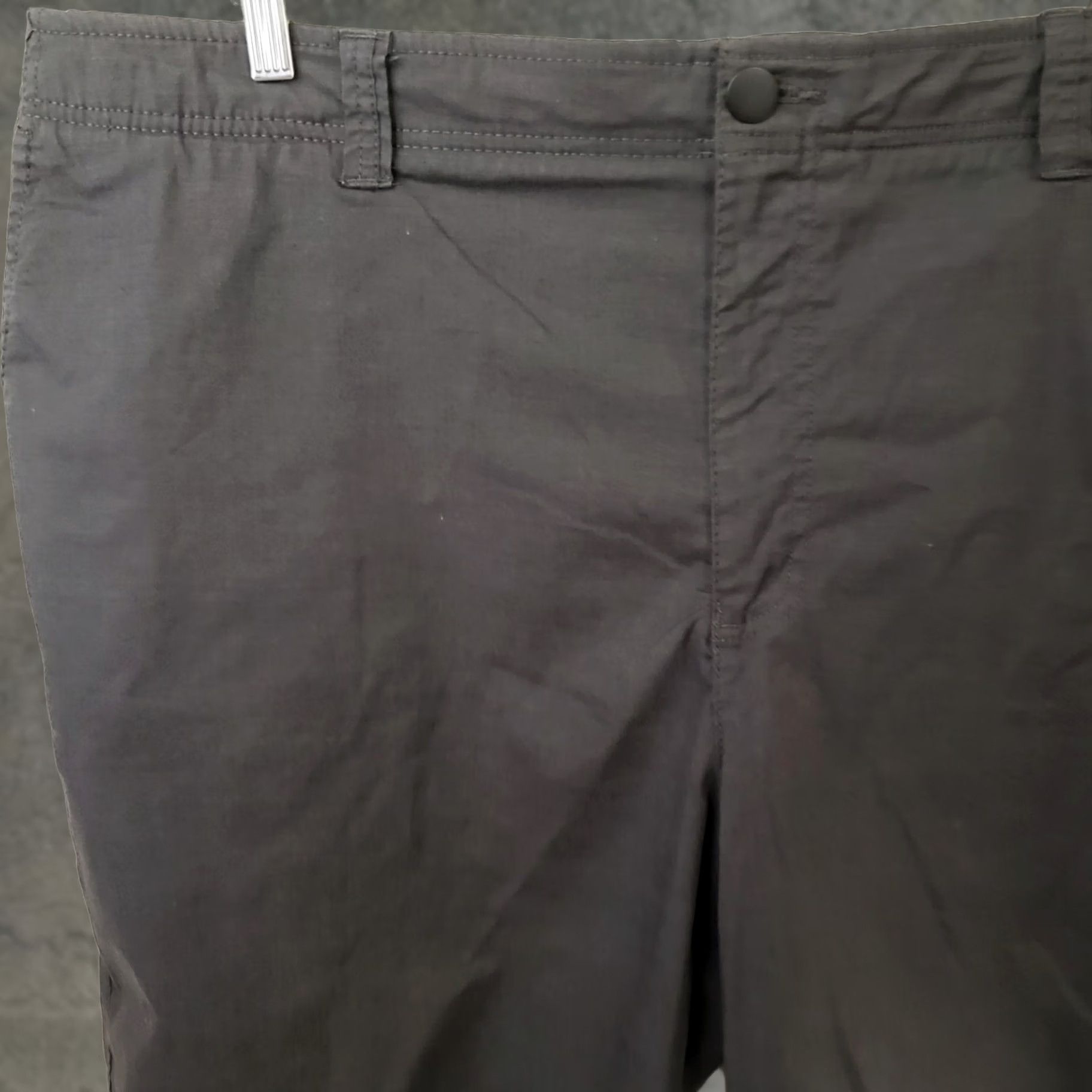 Vintage VINTAGE True Nation Flex Shorts Men Bermuda Flat Front Black 44 Waistband Comfort Mens BERMUDA 90s Size US 44 / EU 60 - 1 Thumbnail