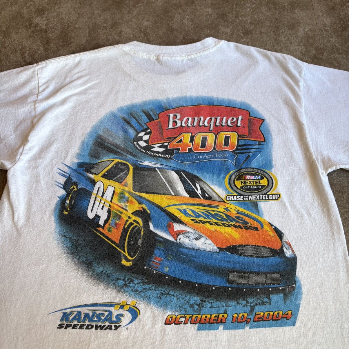 NASCAR Vintage 2000s Banquet 400 NASCAR T Shirt Size US L / EU 52-54 / 3 - 1 Thumbnail
