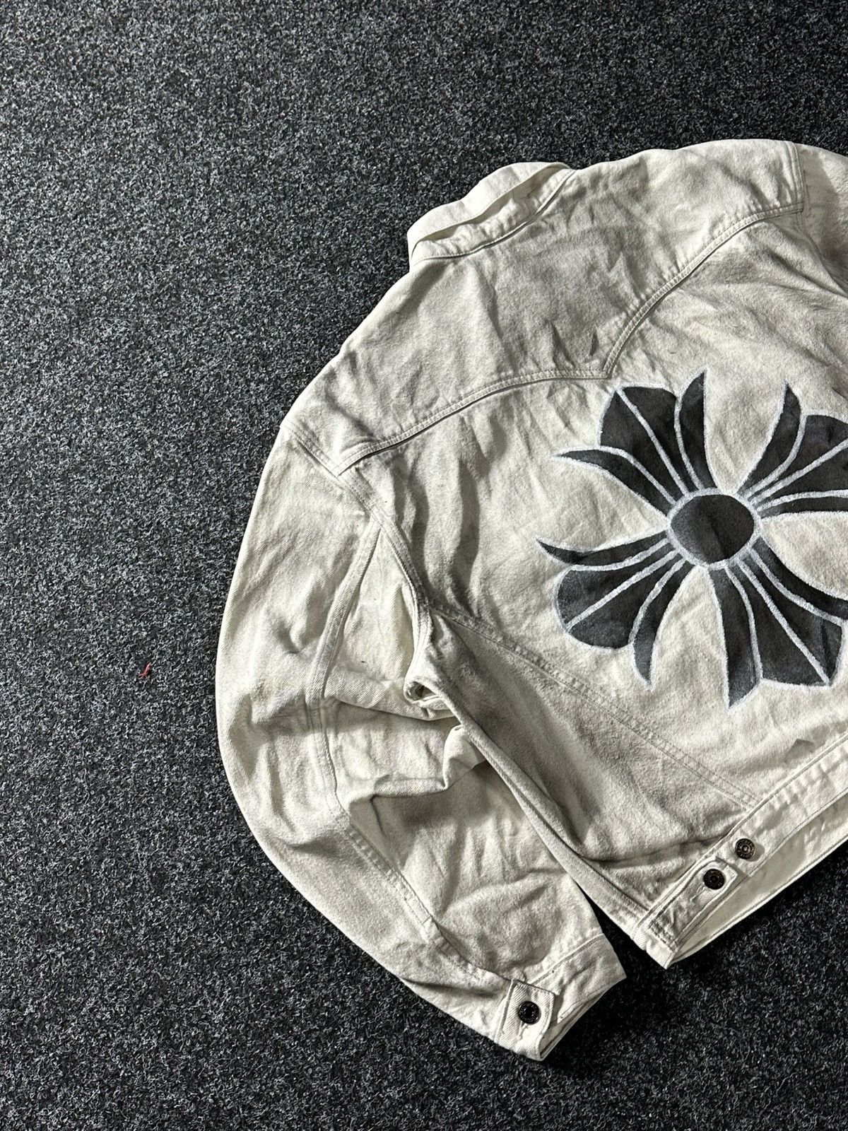 Levi's 🚨1/1 GRAIL LOGO LEVI’S DENIM CUSTOM JACKET Size US XL / EU 56 / 4 - 2 Thumbnail
