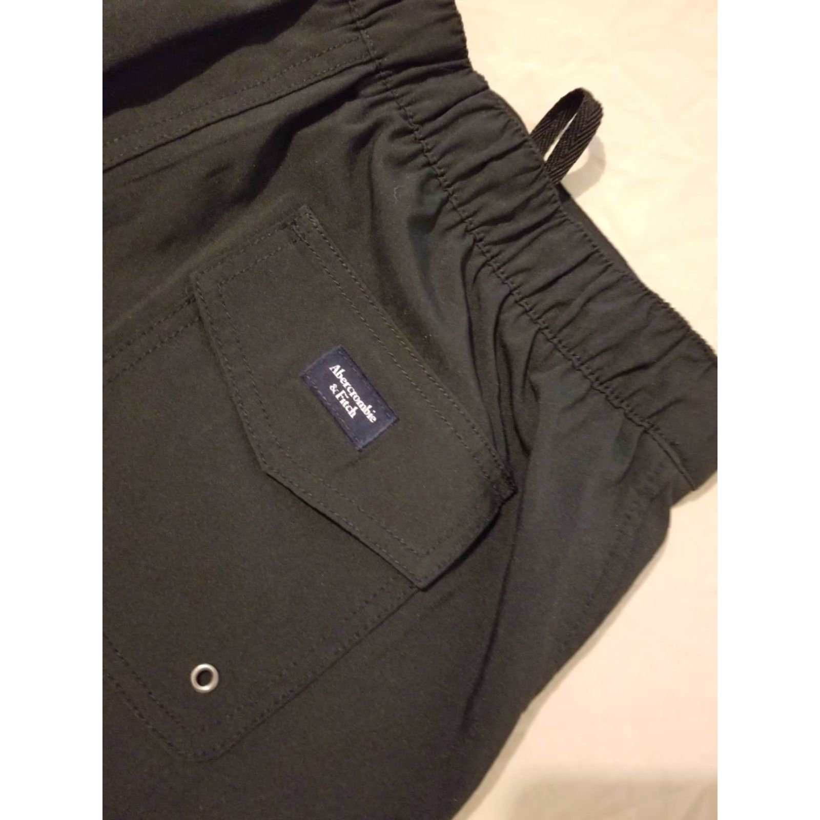 Abercrombie & Fitch VINTAGE Abercrombie & Fitch Shorts Mens Athletic Black S Small Regular Athletic Performance Stretch Shorts Men Black S (If vintage yes) Size US 29 - 2 Thumbnail