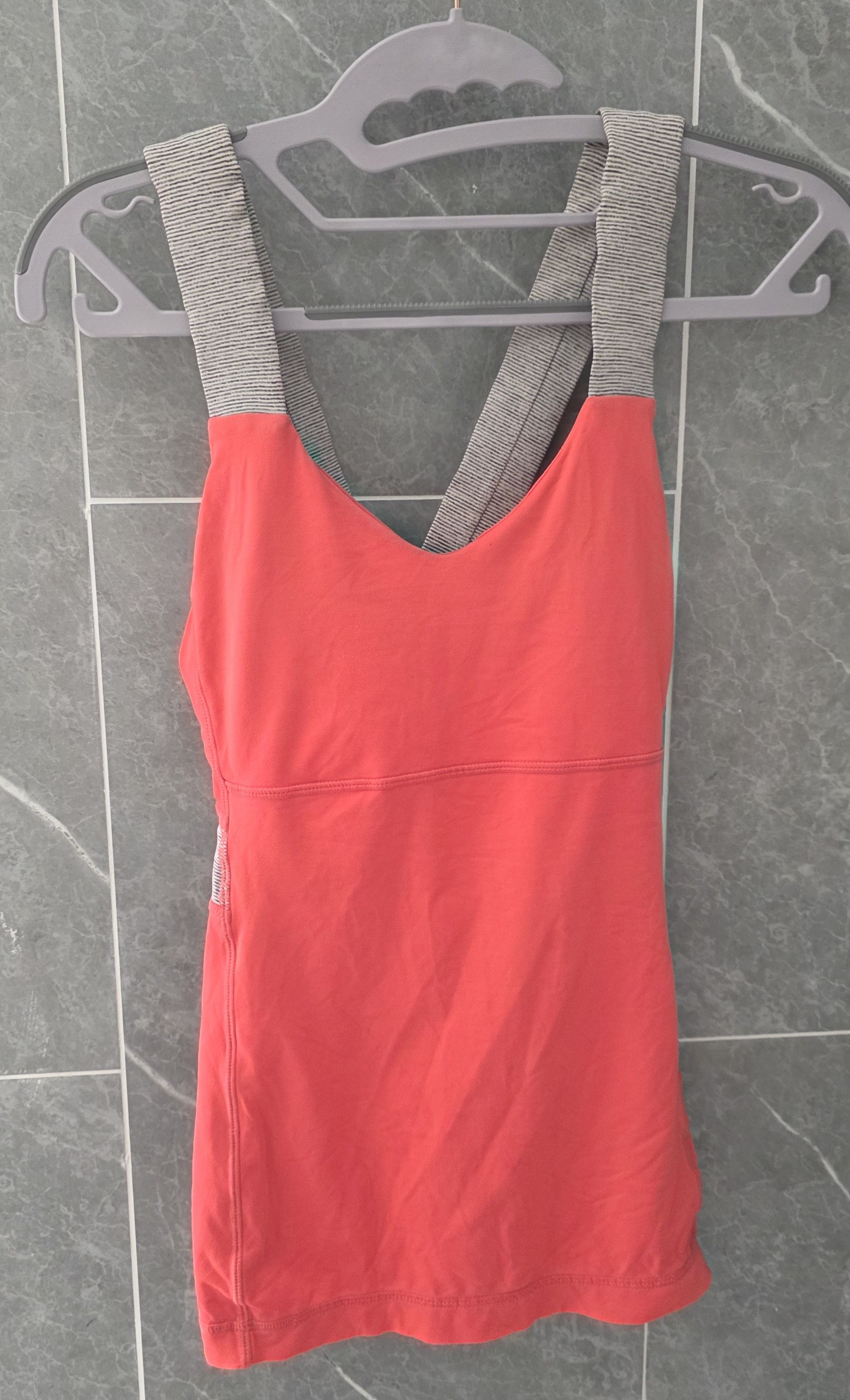 Lululemon Lululemon Push Ur Limits Tank Coral Gray Stripe 6 Size M / US 6-8 / IT 42-44 - 1 Thumbnail