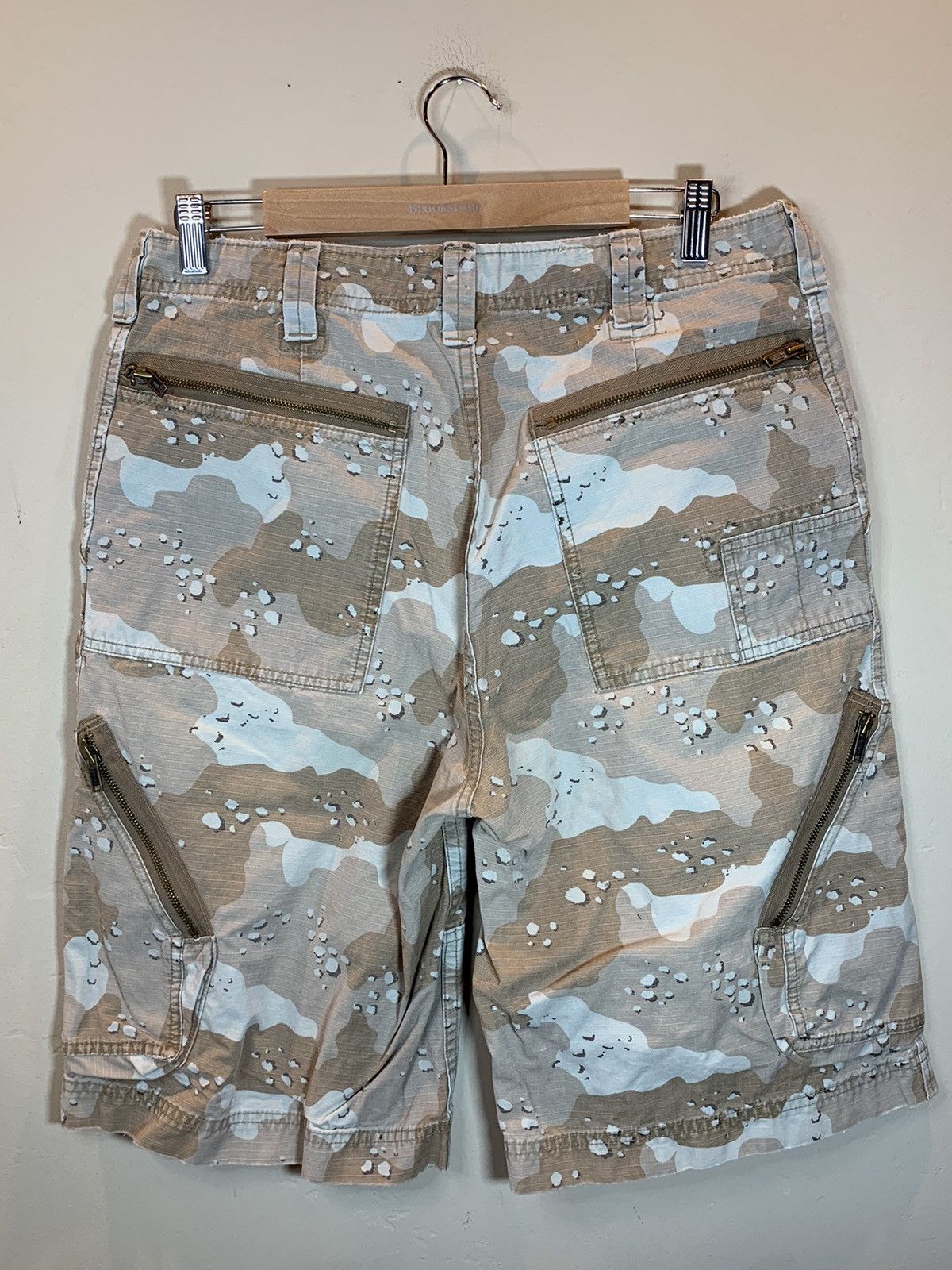 image of Vintage Mossimo Cargo Zip Y2K Paneled Shorts in Camo, Men's (Size 32)