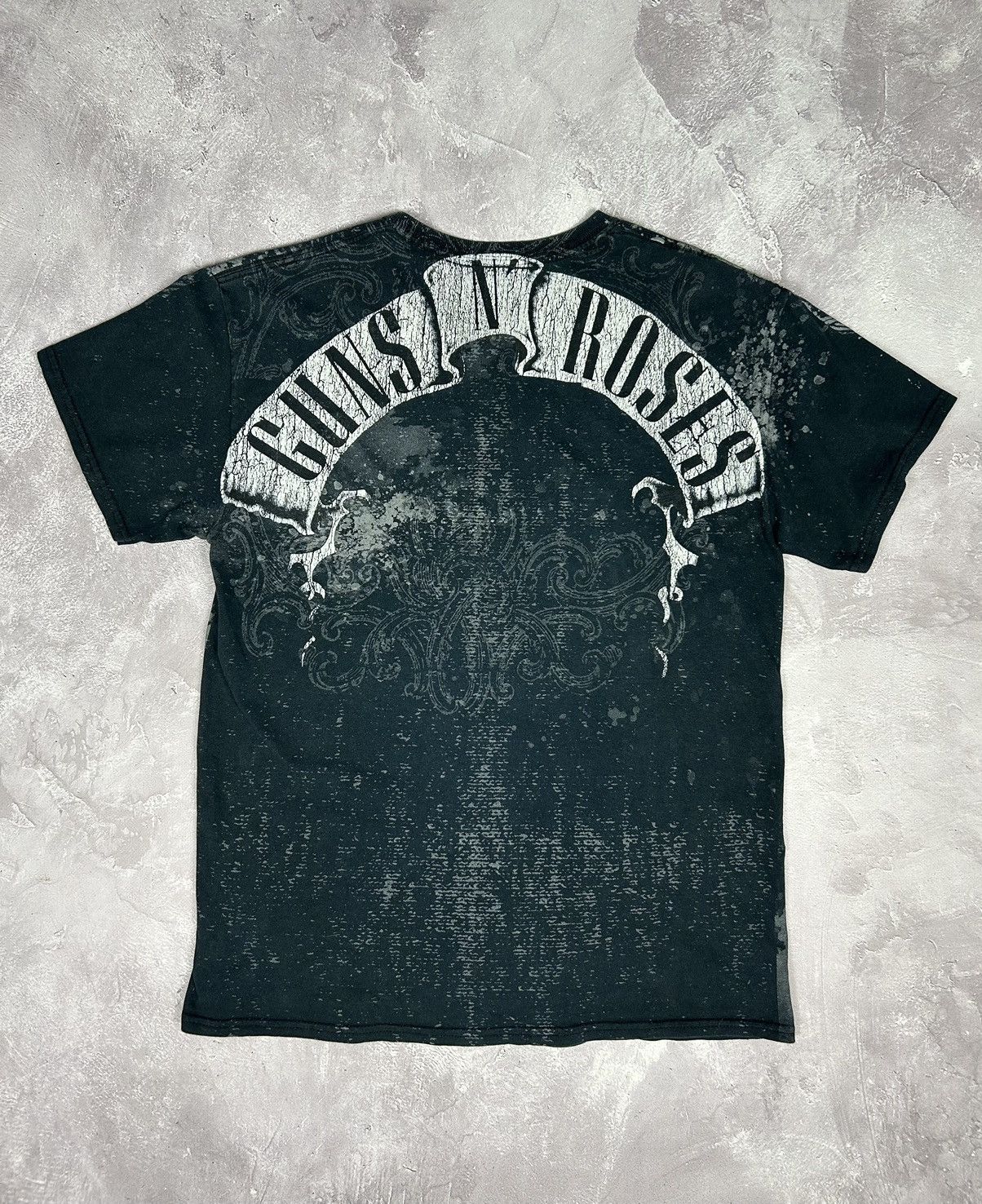 Band Tees × Guns N' Roses × Vintage Vintage Guns N Roses 90s AOP T Shirt RARE Size US S / EU 44-46 / 1 - 6 Thumbnail