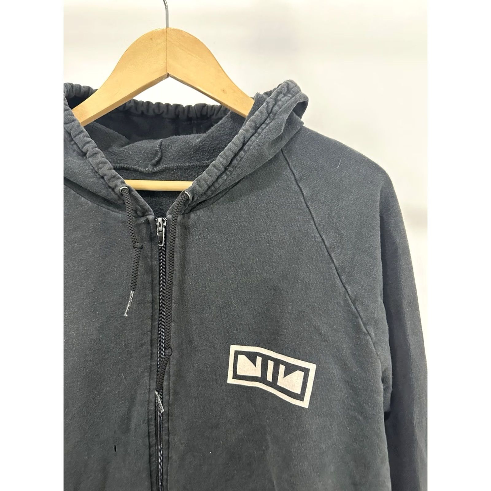 Olive VTG Nine Inch Nails Live 2006 NIN Band Concert Faded Zip Hoodie Sweatshirt Sz L Shirt Men Black XS? Size US L / EU 52-54 / 3 - 6 Thumbnail