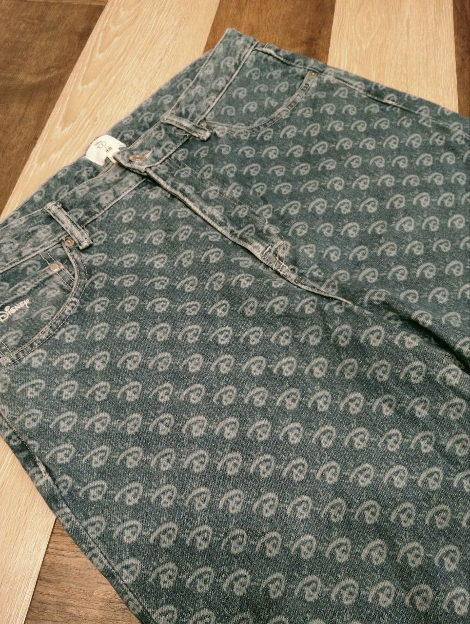 Disney DISNEY 100 X H&M MONOGRAM JEANS Size US 36 / EU 52 - 6 Thumbnail