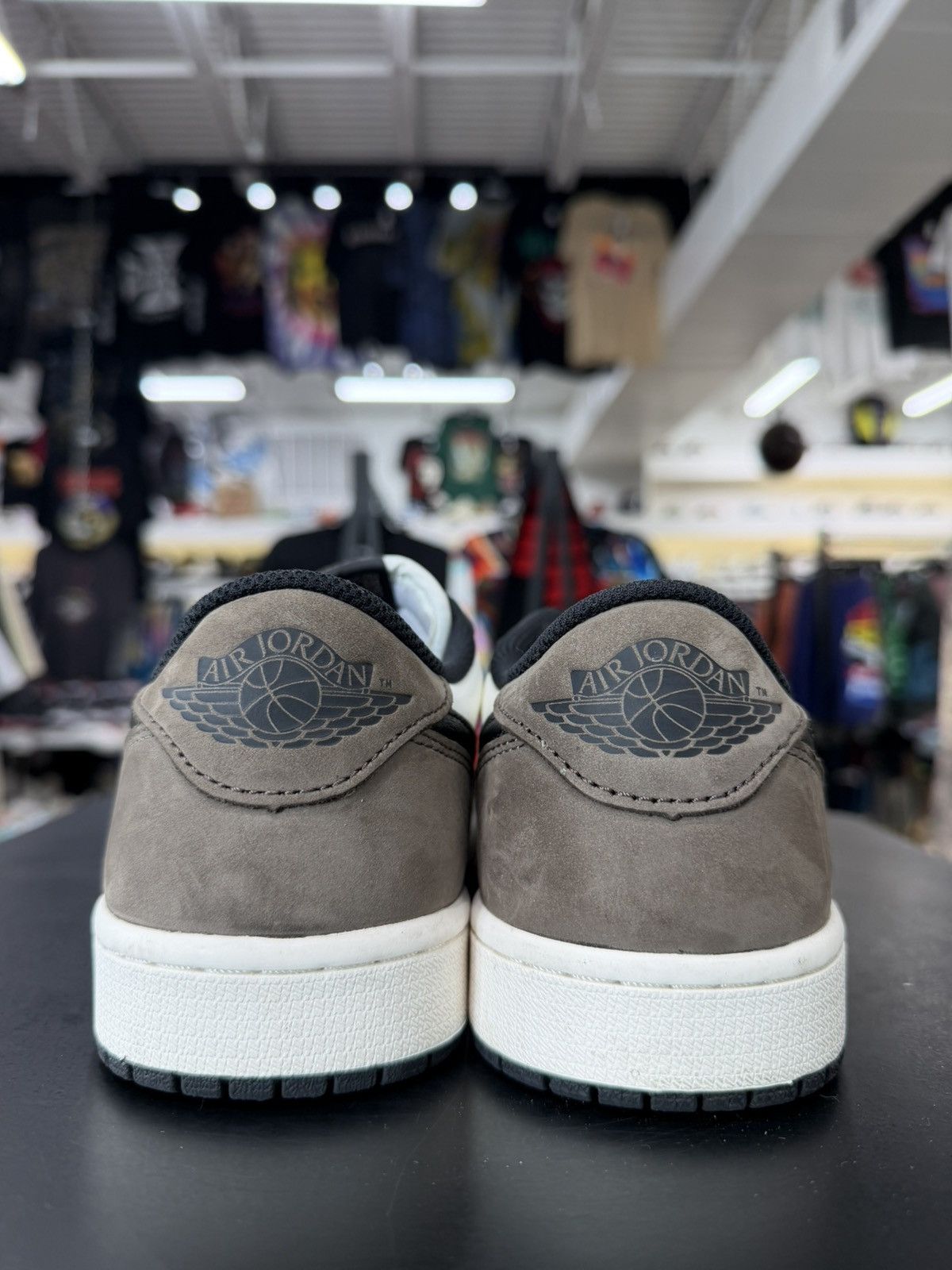 Jordan Brand Jordan 1 Low Mocha Size 8.5 (2024) Size US 8.5 / EU 41-42 - 5 Thumbnail