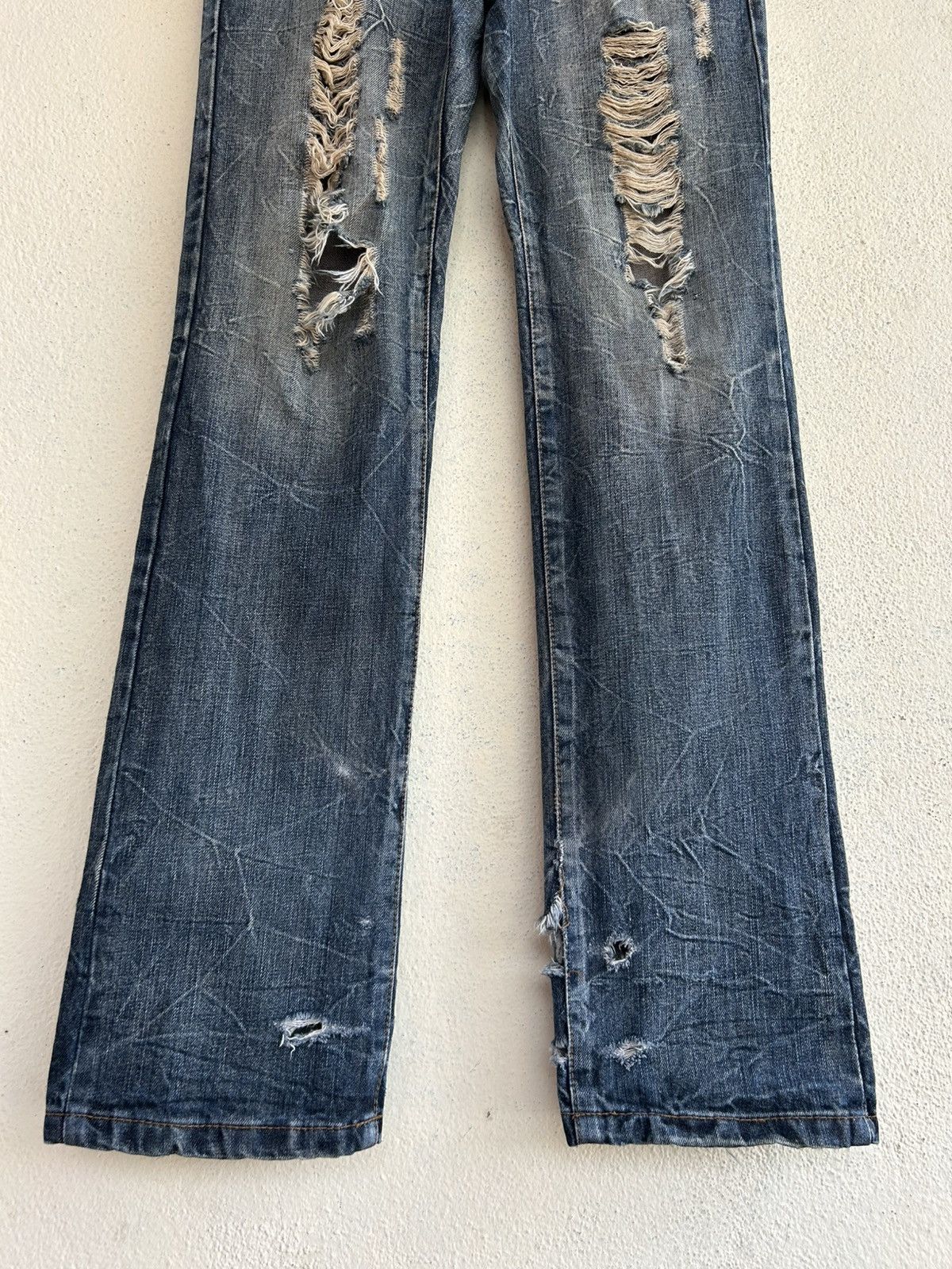 Japanese Brand K.U.I Paint Splattered Distressed Denim Size US 30 / EU 46 - 5 Thumbnail