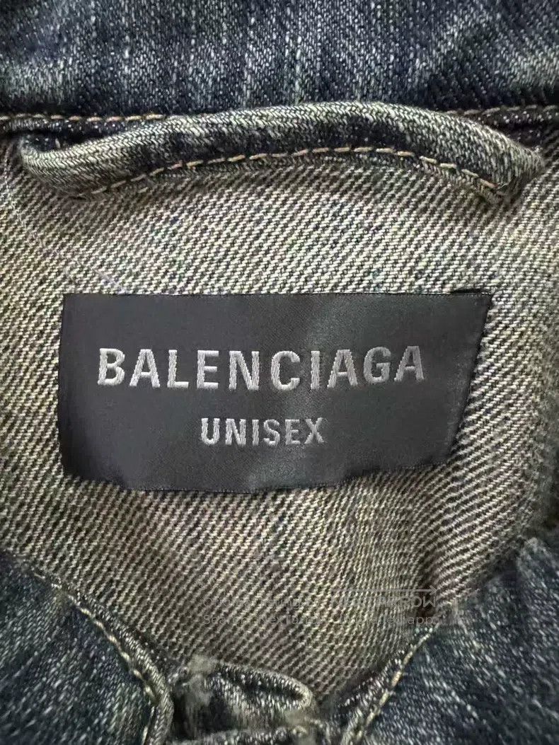 Balenciaga Balenciaga Bitcoin Embroidered Denim Jacket with Double Ar Size US S / EU 44-46 / 1 - 3 Thumbnail