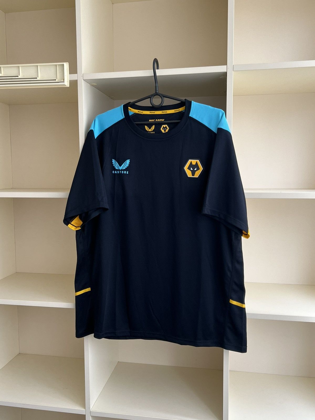 Castore Castore Wolverhampton Jersey Soccer Football Blokecore Size US XXL / EU 58 / 5 - 2 Thumbnail