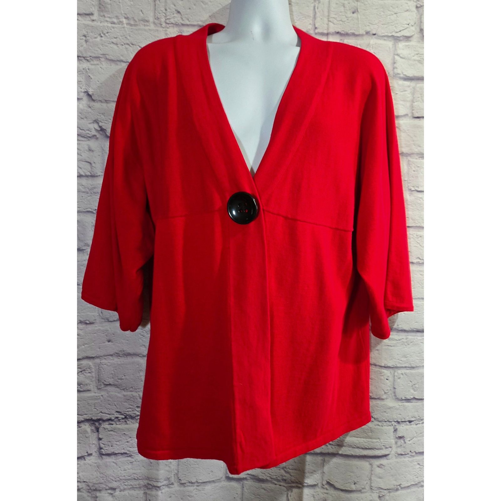 Other Viki International Red Single Big Button Cardigan Sweater 2X Size XXL / US 16-18 / IT 52-54 - 1 Thumbnail