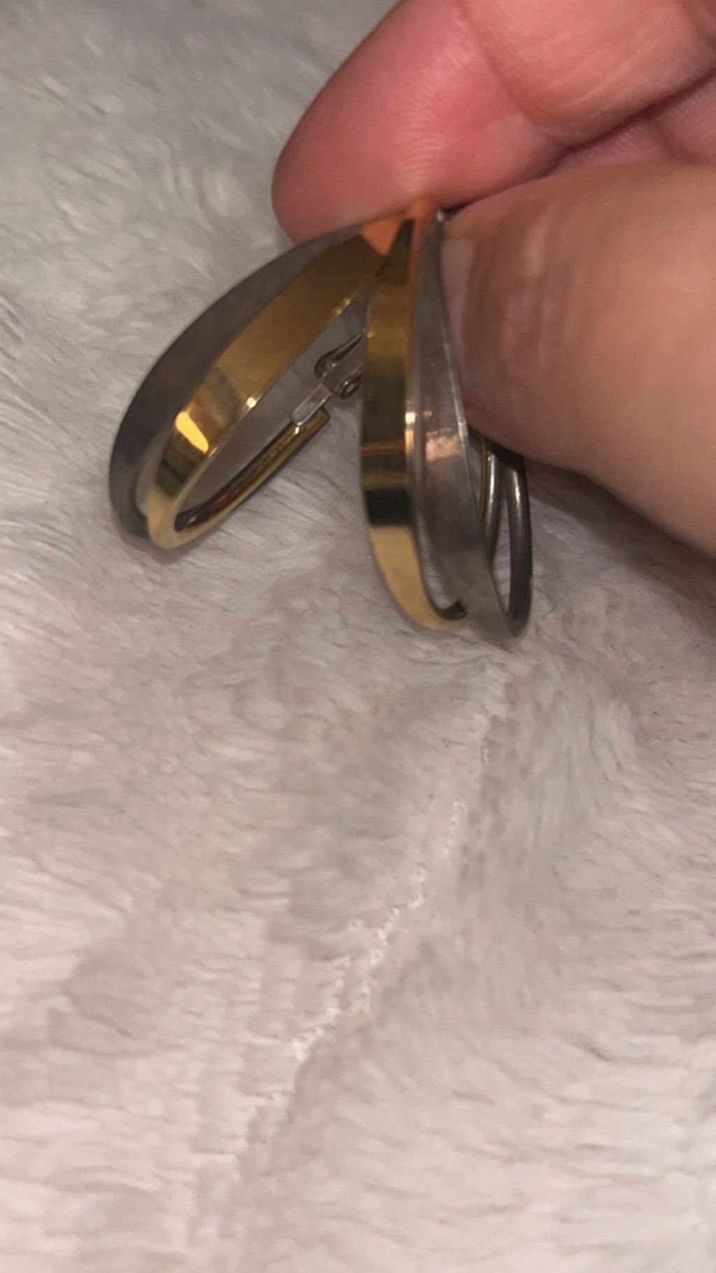 The Unbranded Brand Women's Unbranded Hoop Earrings One Size Gold Silver Size ONE SIZE - 2 Thumbnail