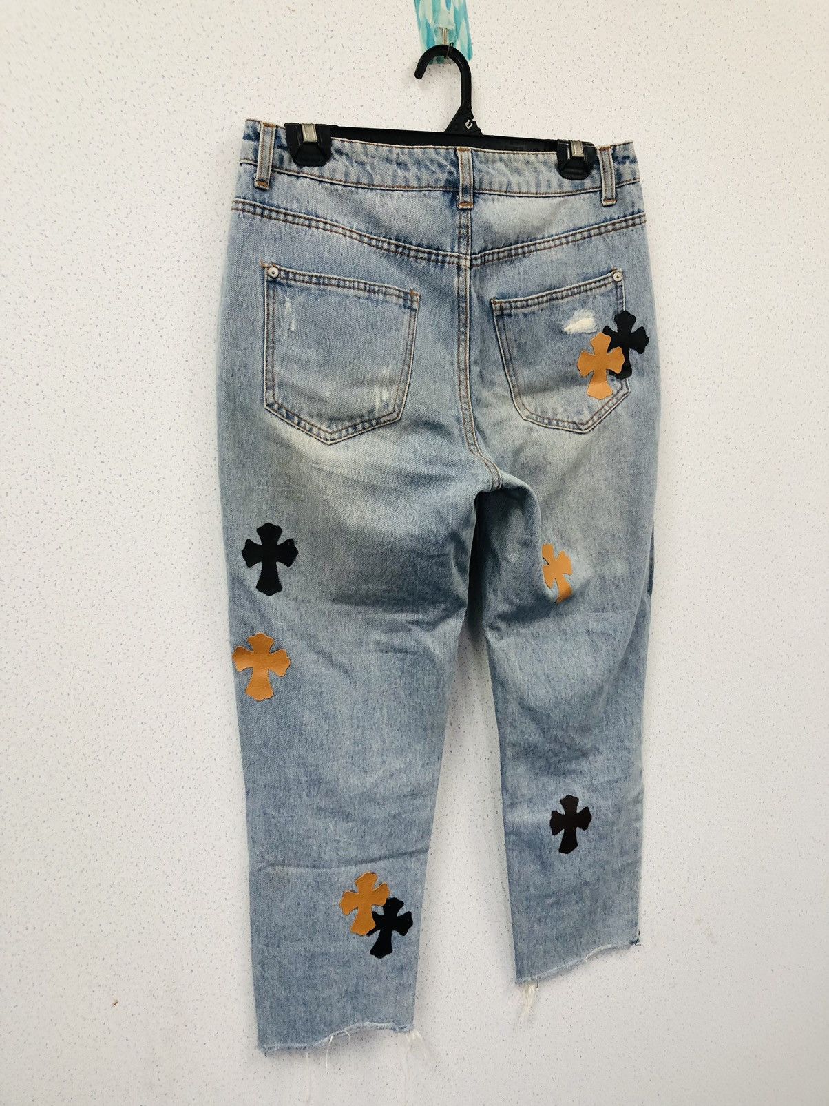 Forever 21 Forever 21 Ripped Jeans Size US 29 - 6 Thumbnail