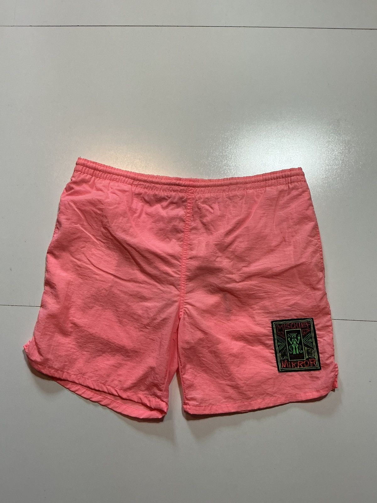 Vintage Vintage 80s Mischief Mirror Pink 6.5" Inseam Surf Shorts Size US 38 / EU 54 - 1 Thumbnail