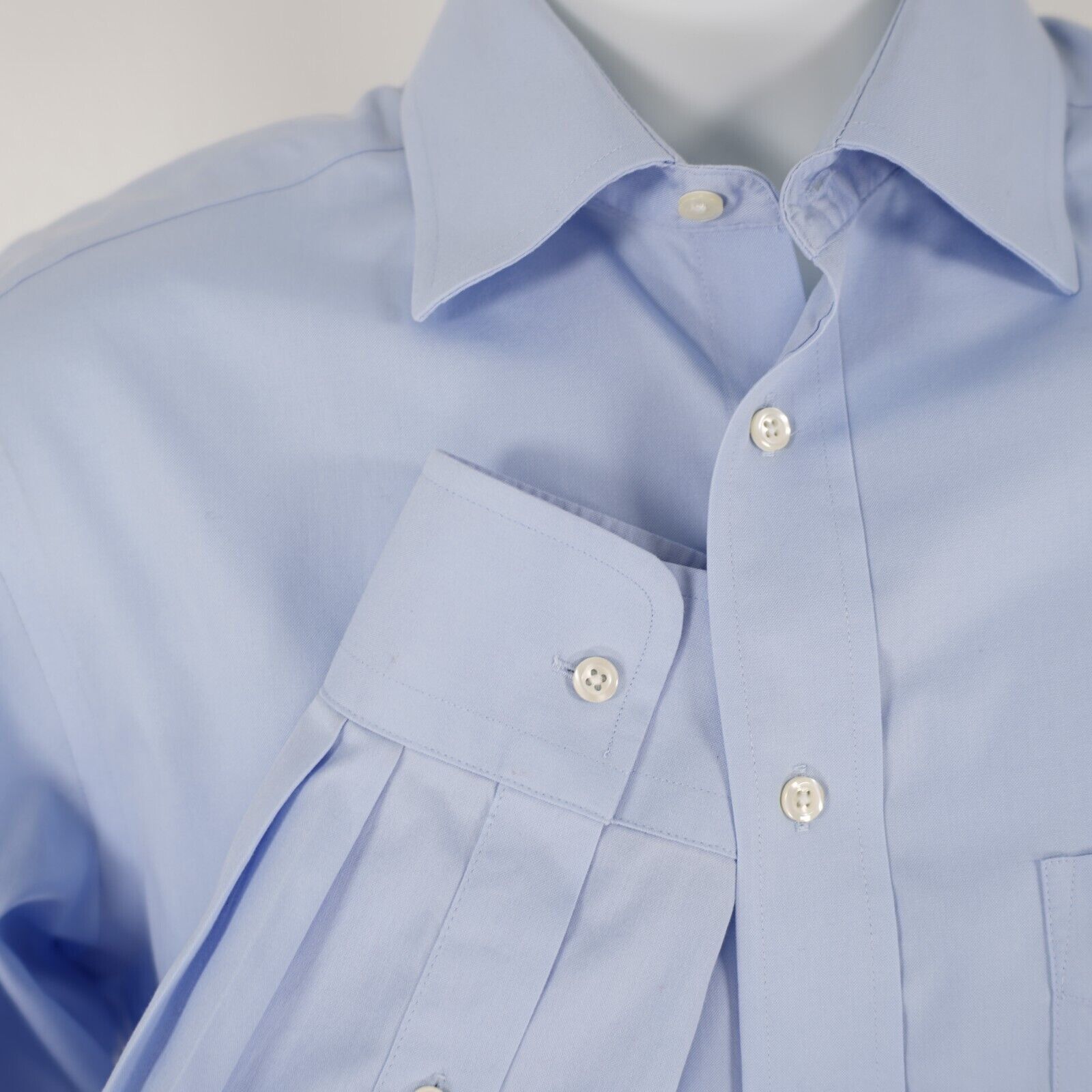 Jos. A. Bank Jos A Bank Traveler's Tailored Fit Blue 15 / 34 Pocket Colla Size US S / EU 44-46 / 1 - 3 Thumbnail