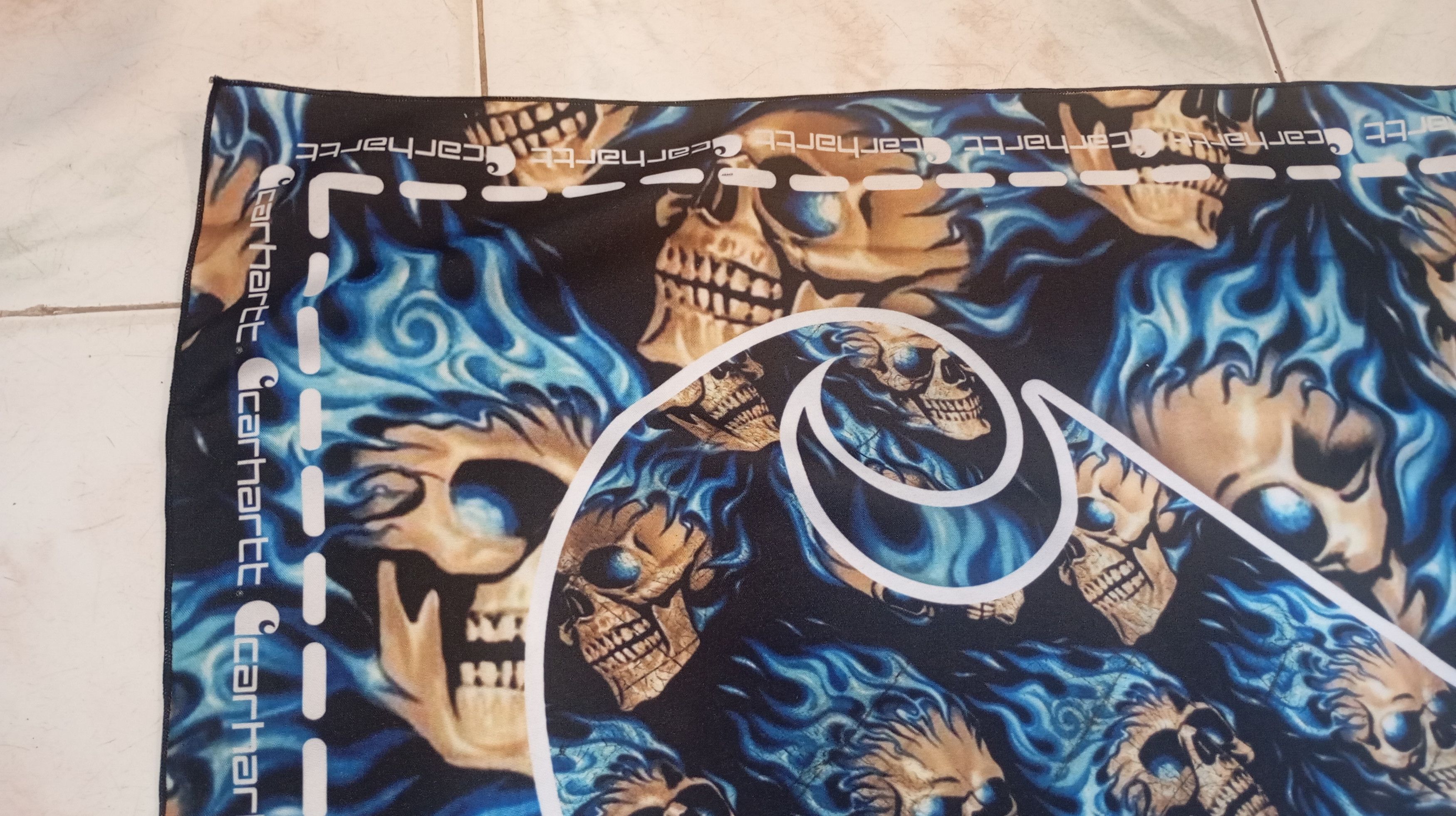 Band Tees Skulls Bandana Handkerchief Rock Band Streetwear Size ONE SIZE - 2 Thumbnail