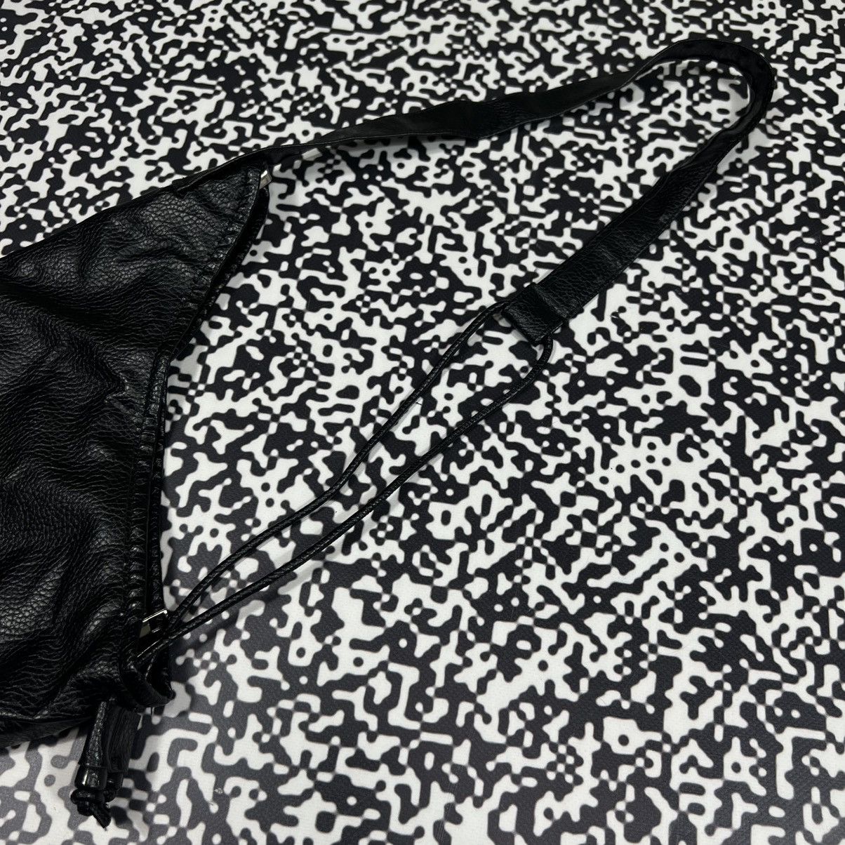 Japanese Brand Vintage Y2K Japanese Crossbody Bag Opium Style Size ONE SIZE - 8 Thumbnail