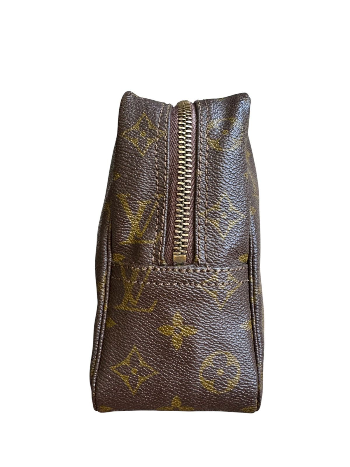 Louis Vuitton Louis Vuitton Cosmetic Toiletry Case Size ONE SIZE - 9 Thumbnail