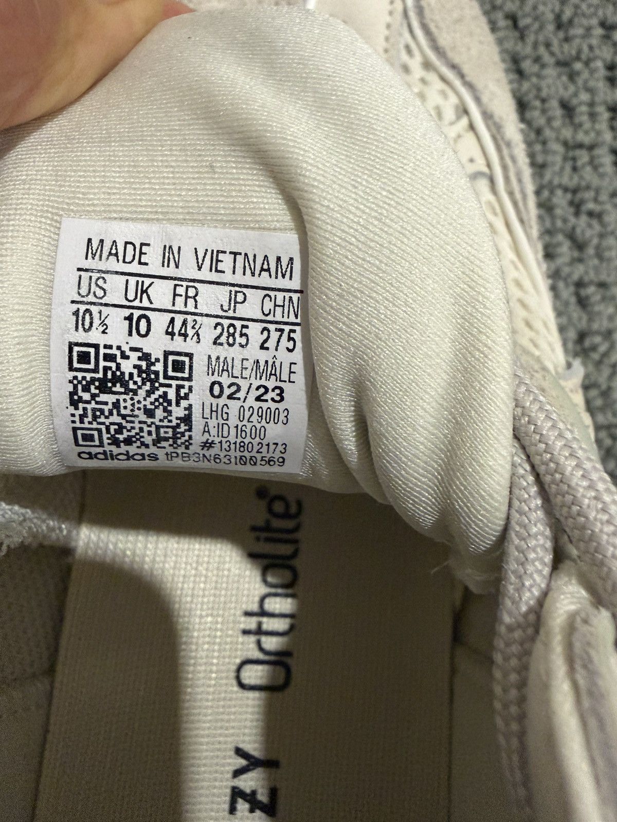 Yeezy Yeezy 500 ortholite in stone size 10.5. Excellent Size US 10.5 / EU 43-44 - 8 Thumbnail