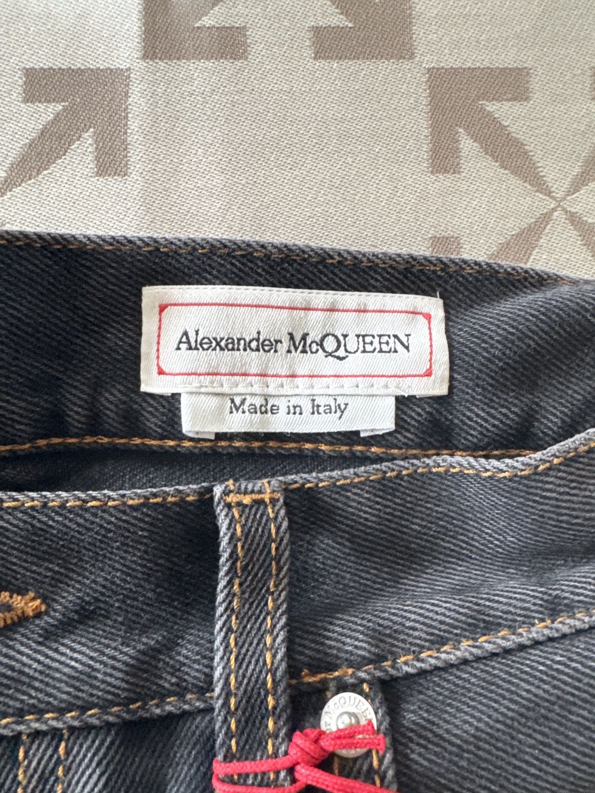 Alexander McQueen Grey raw denim jeans Size US 28 / EU 44 - 2 Thumbnail