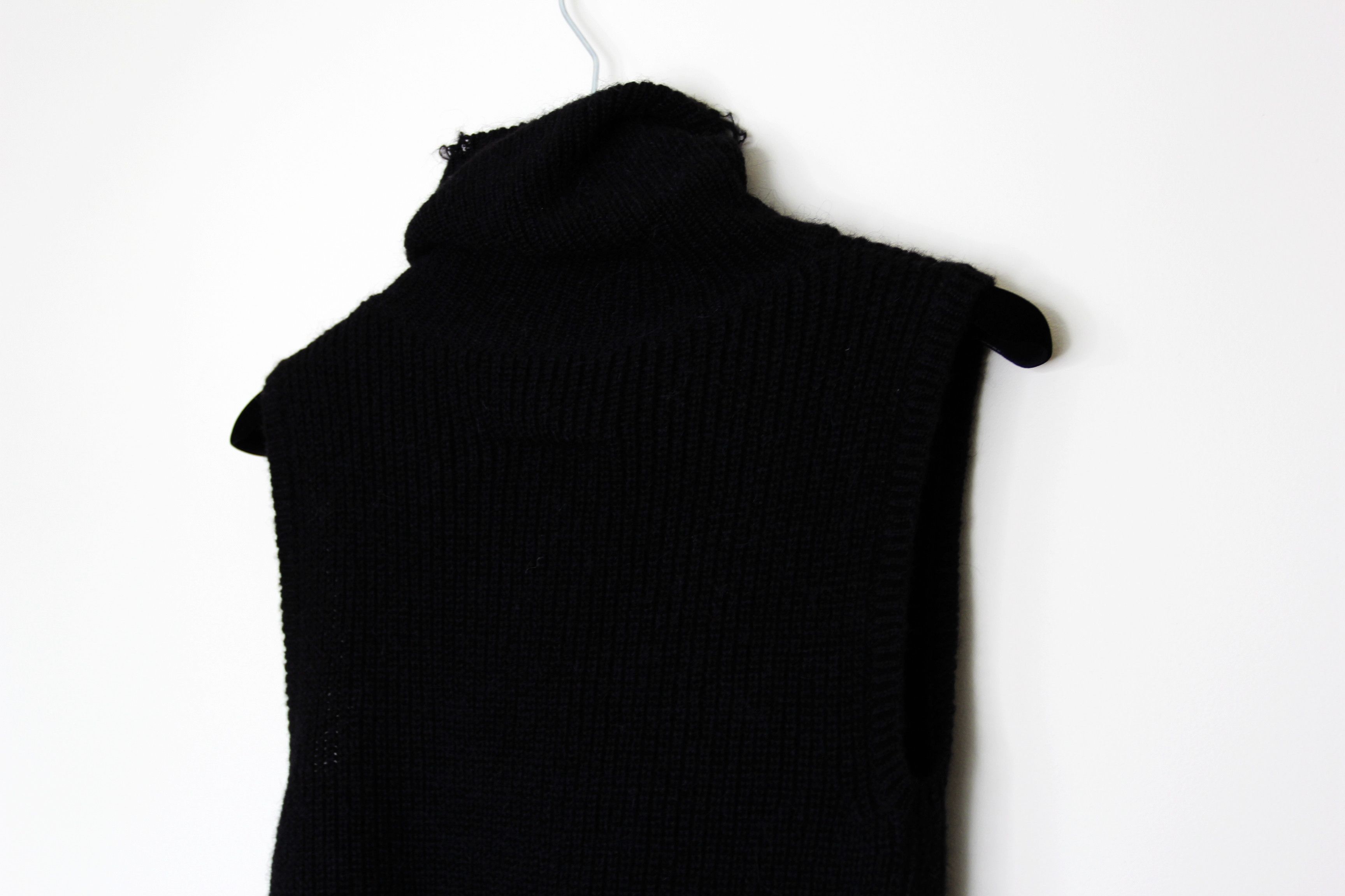Maison Margiela BNWT AW23 MAISON MARGIELA MM6 DISTRESSED SWEATER XS Size XS / US 0-2 / IT 36-38 - 6 Thumbnail